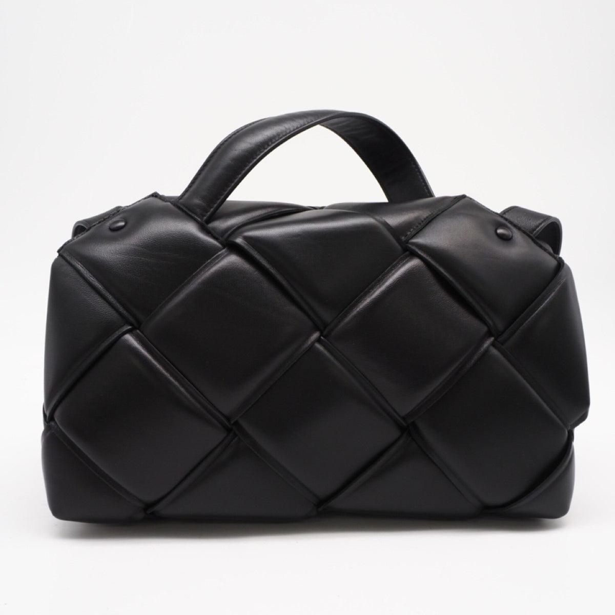 Bottega Veneta Black Leather Shoulder Bag (Pre-Owned)