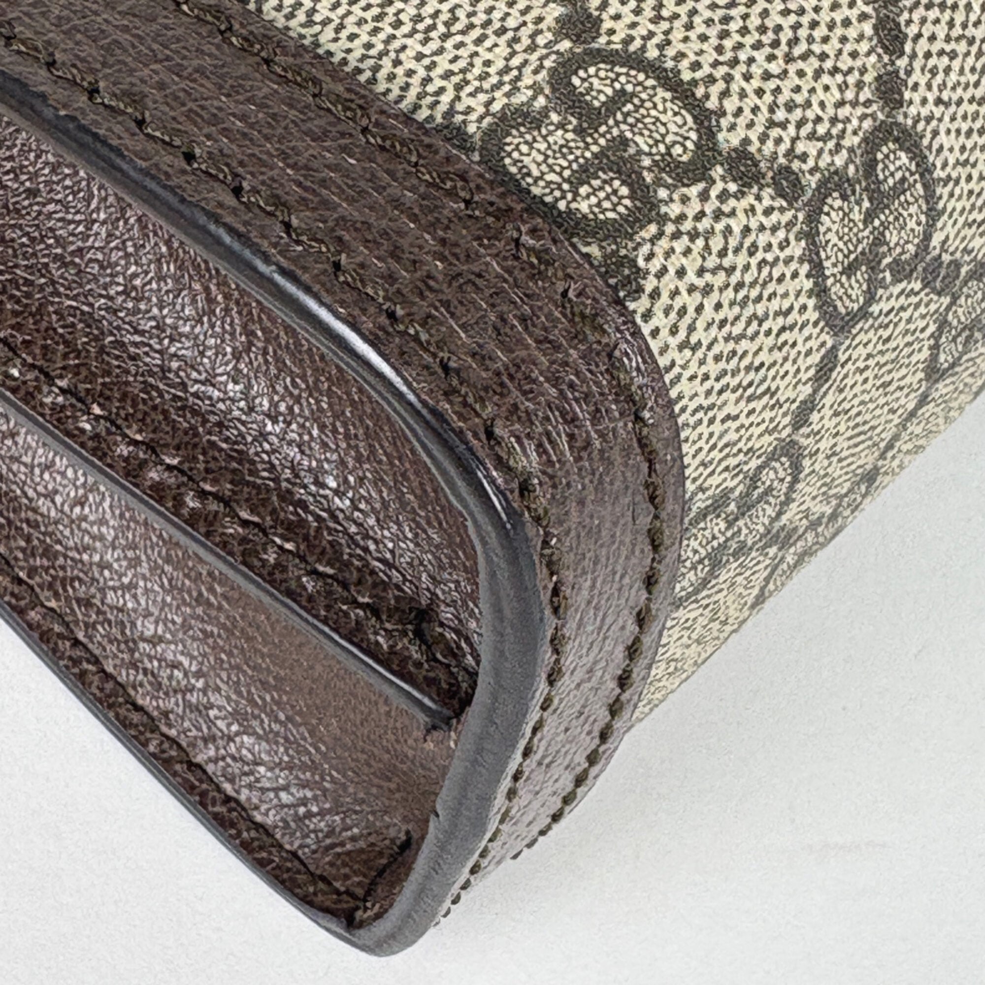 Gucci Beige Brown Gg Supreme Shoulder Bag (Pre-Owned)