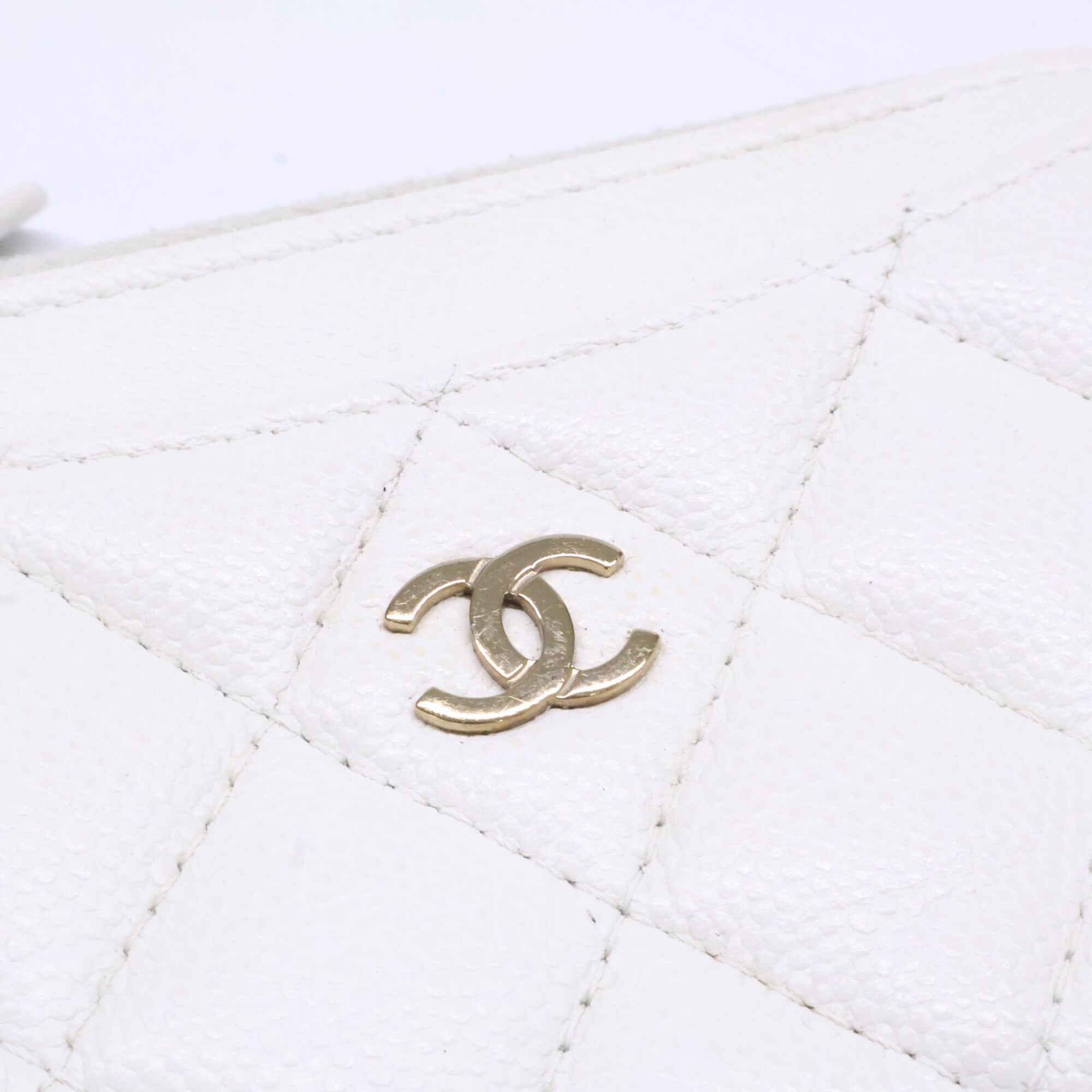 Chanel Gold White Grained Calfskin Coin Purse/Coin Case (Pre-Owned)