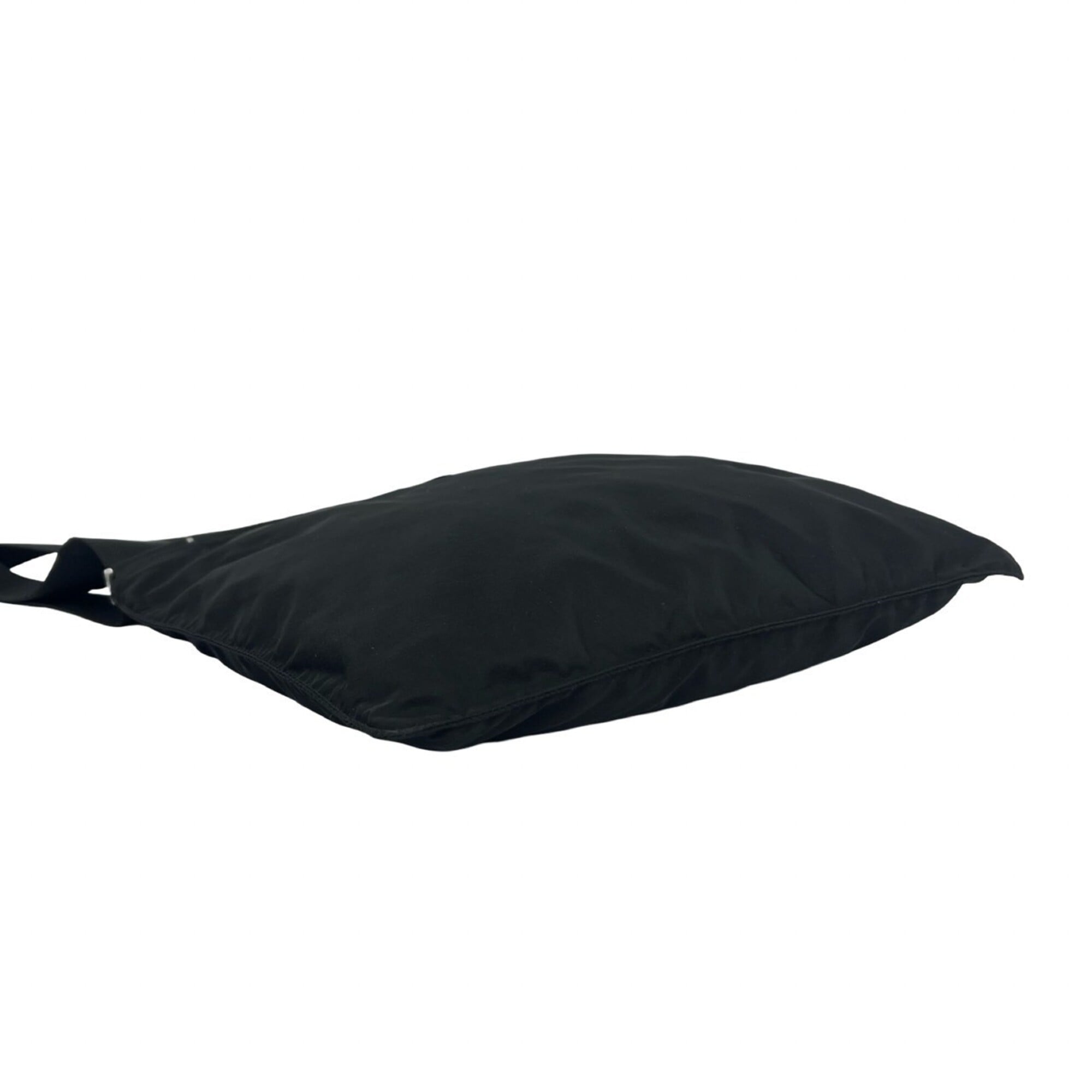 Prada Black Nylon Shoulder Bag (Pre-Owned)