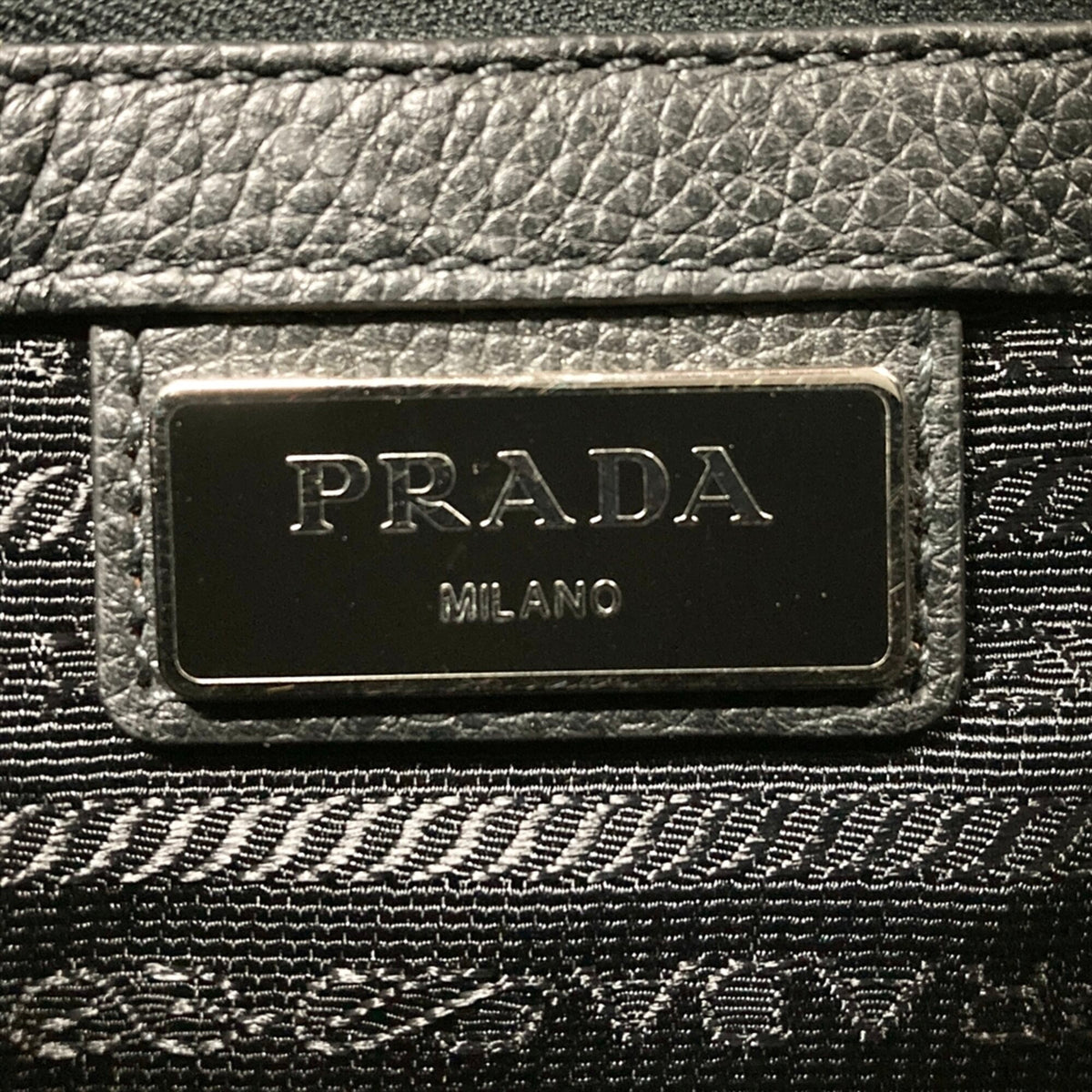 Prada Black Leather Shoulder Bag (Pre-Owned)