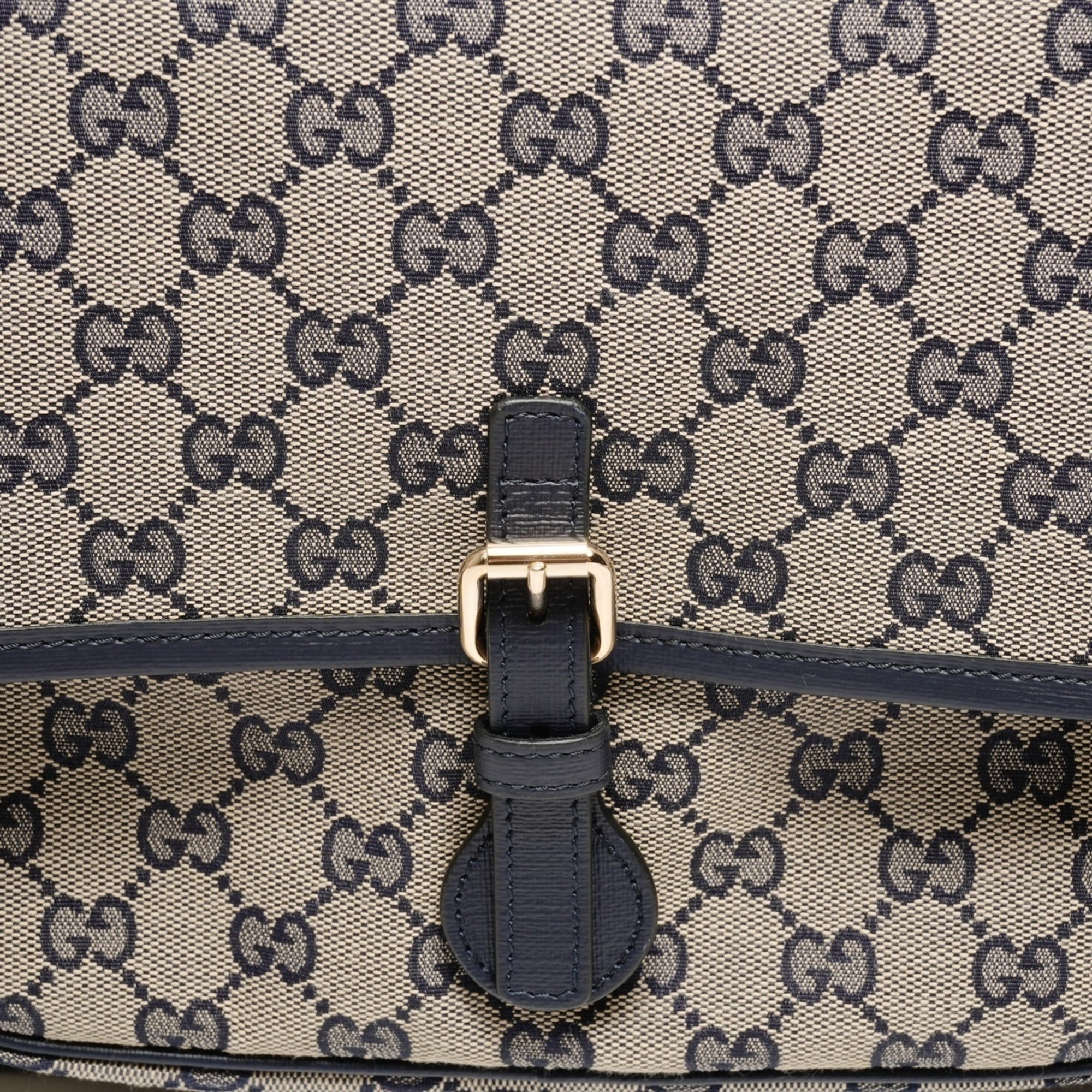 Gucci Beige Messenger Bag Shoulder Bag (Pre-Owned)