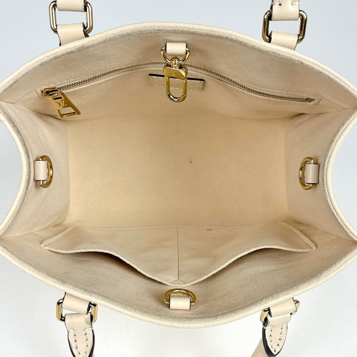 Louis Vuitton Cream Monogram Empreinte Handbag (Pre-Owned)