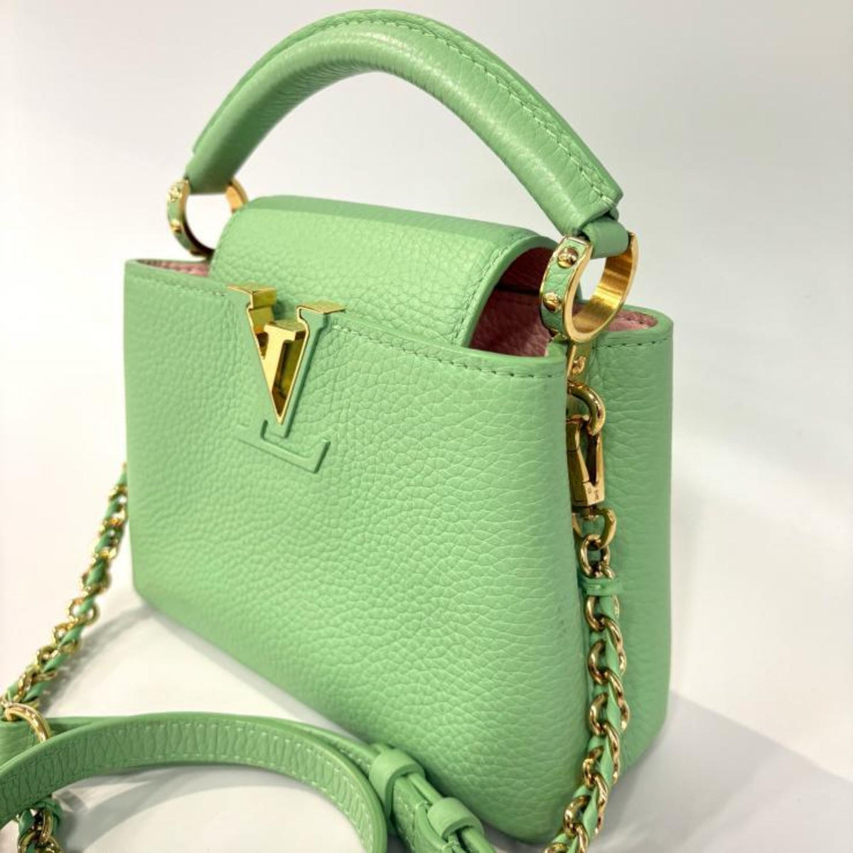 Louis Vuitton Green Leather Handbag (Pre-Owned)
