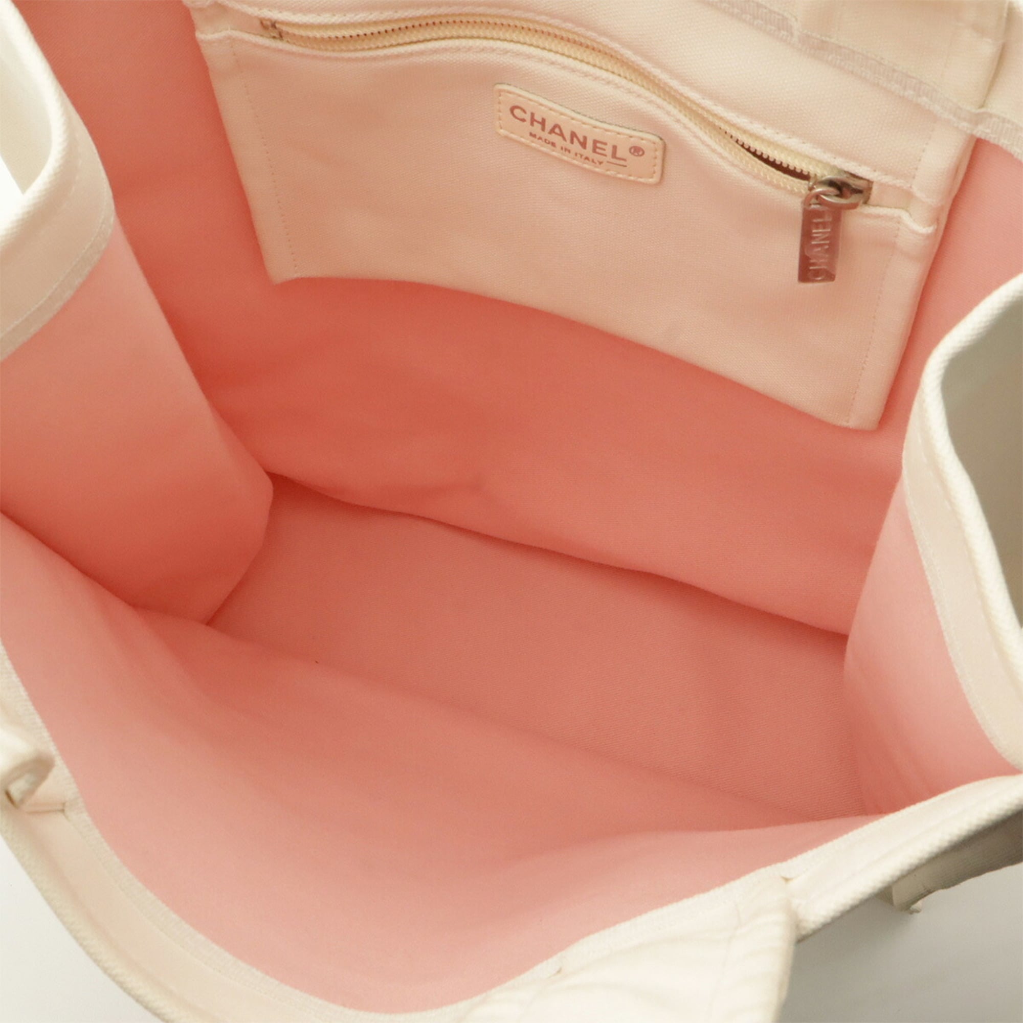 Chanel Ivory Canvas Shoulder Bag Tote Bag (Pre-Owned)