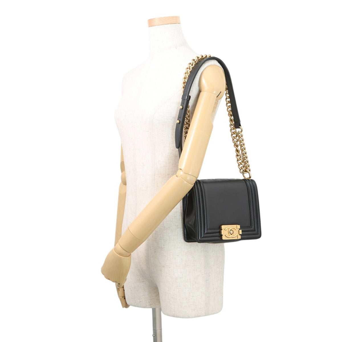 Chanel Black Leather Handbag Shoulder Bag (Pre-Owned)