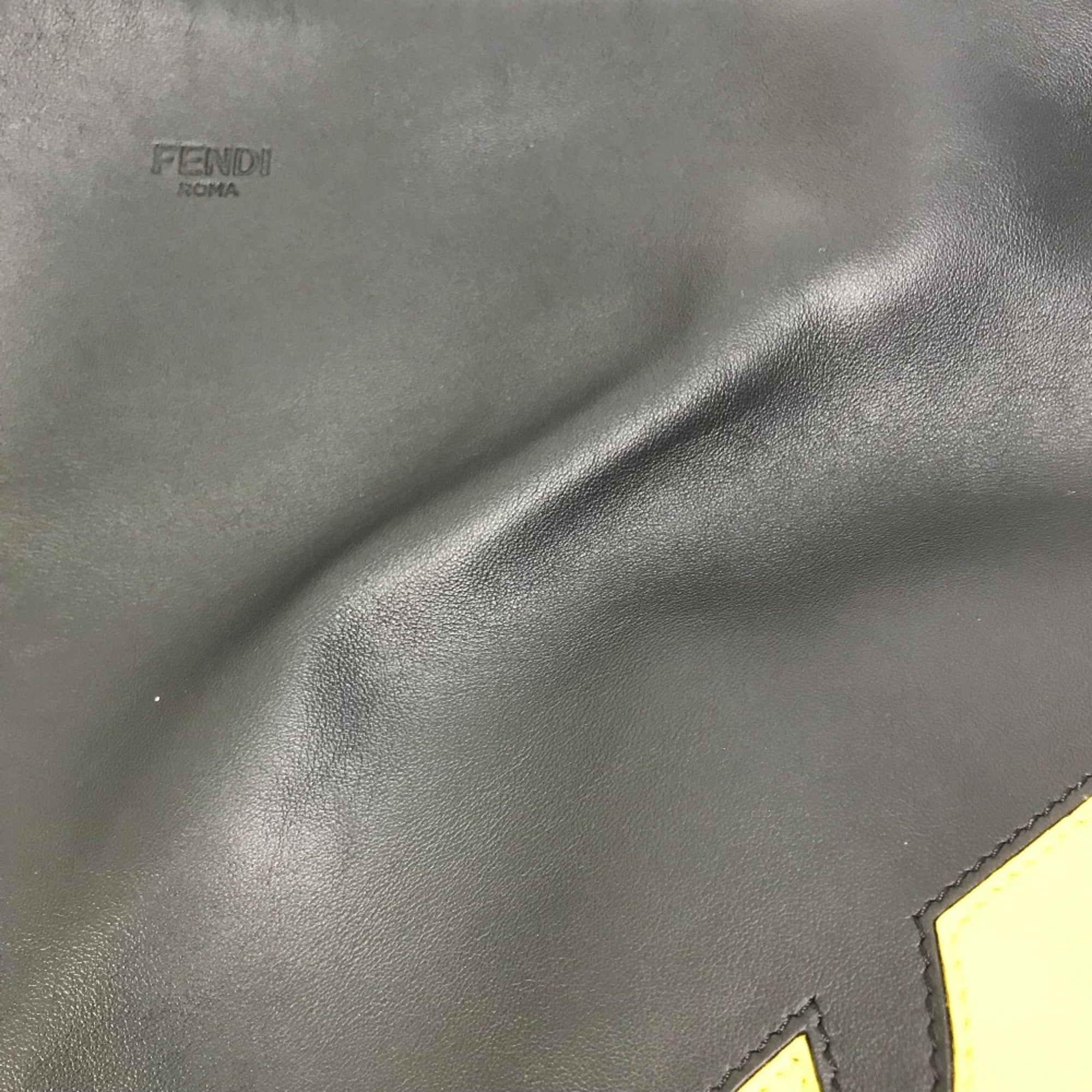 Fendi Black Leather Shoulder Bag (Pre-Owned)