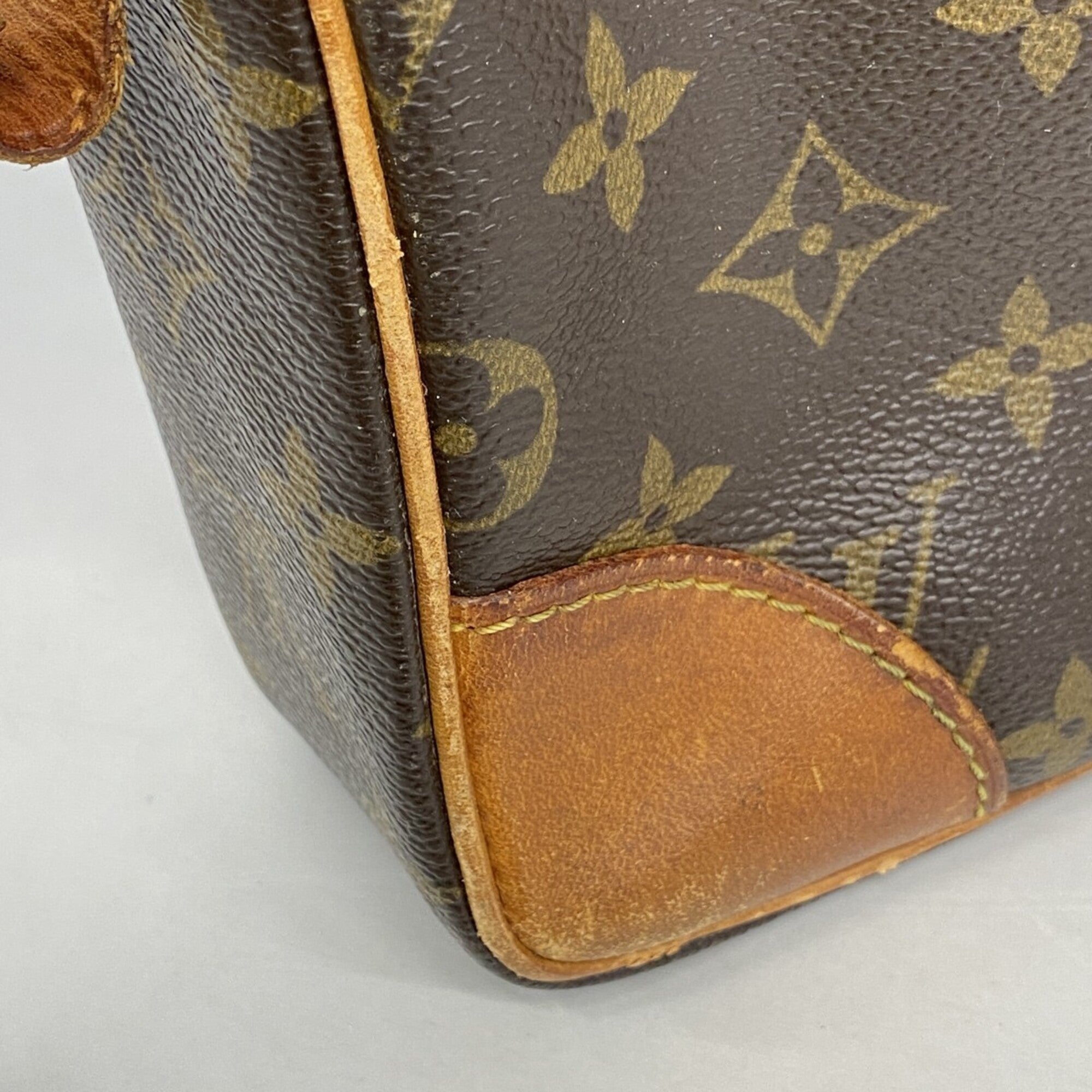 Louis Vuitton Brown Briefcase (Pre-Owned)