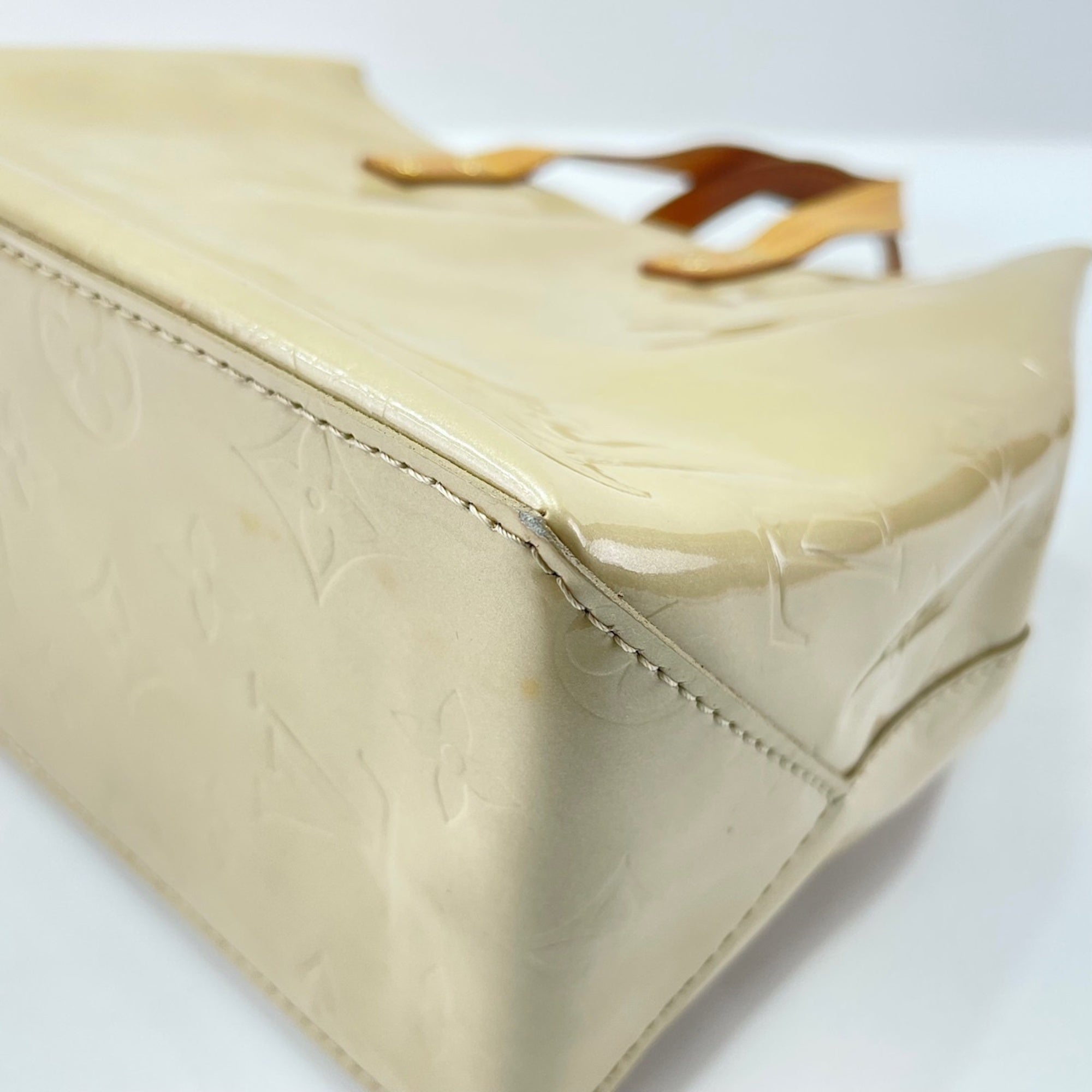 Louis Vuitton Beige Handbag (Pre-Owned)