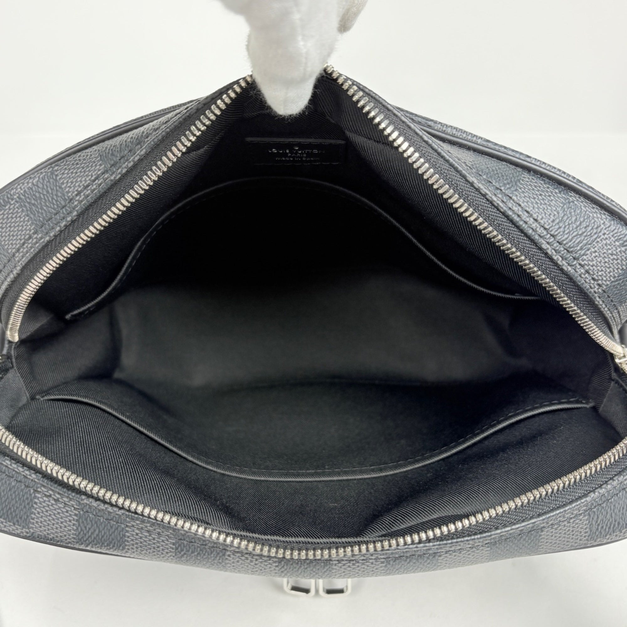 Louis Vuitton Damier Graphite Black Noir Damier Graphite Messenger Bag Shoulder Bag (Pre-Owned)