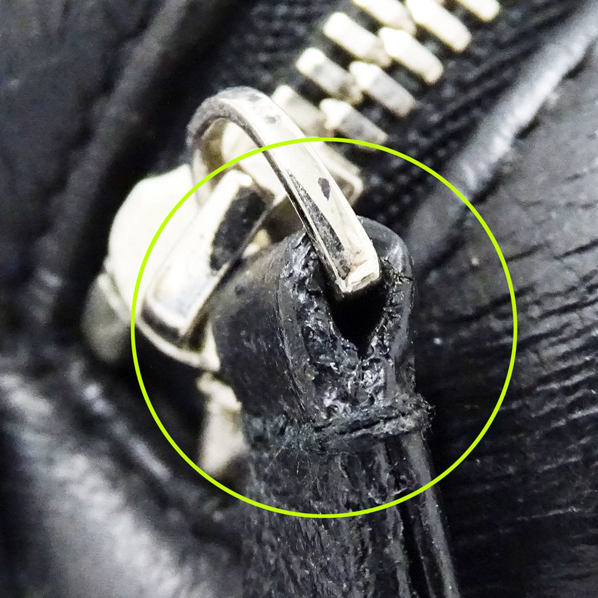 Balenciaga Black Leather Handbag Shoulder Bag (Pre-Owned)