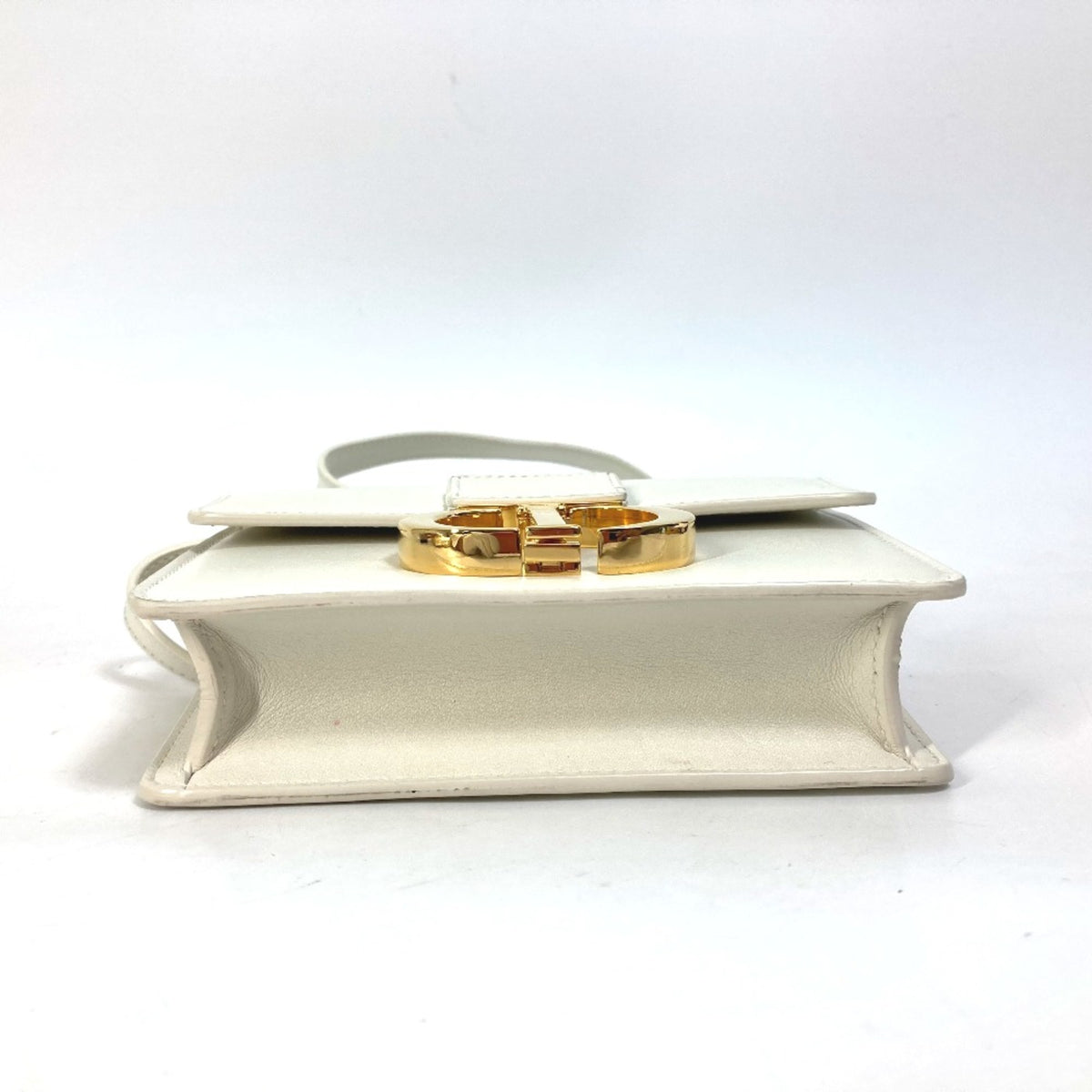 Christian Dior White Leather Shoulder Bag (Pre-Owned)