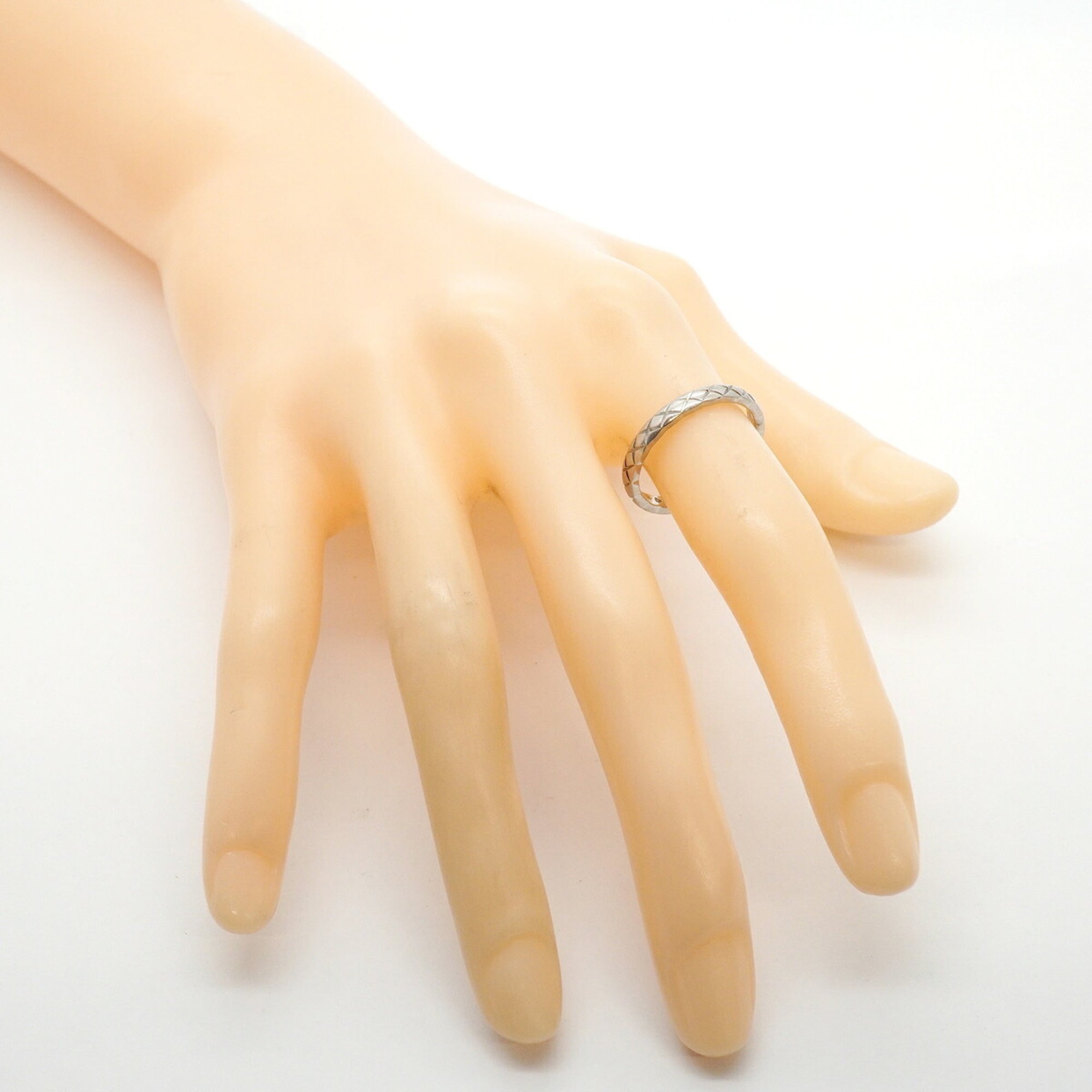 Chanel White Gold (18K) Band Ring (Pre-Owned)