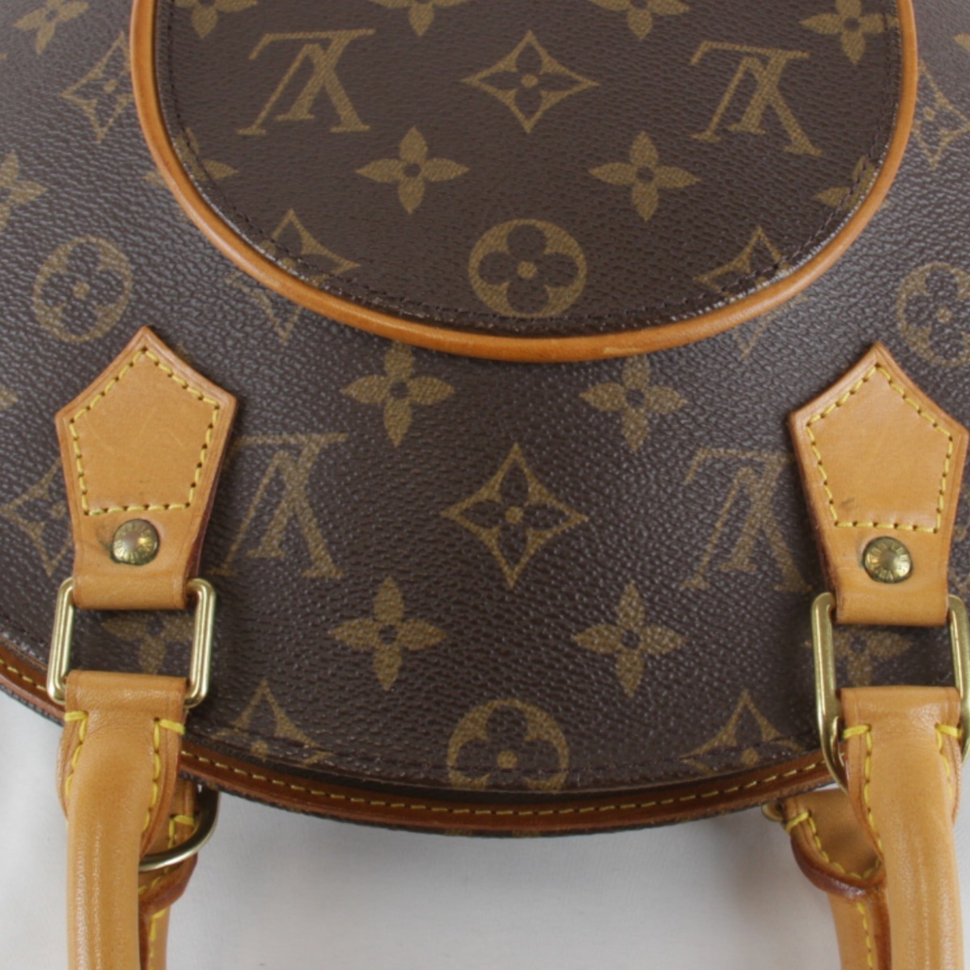 Louis Vuitton Brown Monogram Canvas Handbag (Pre-Owned)