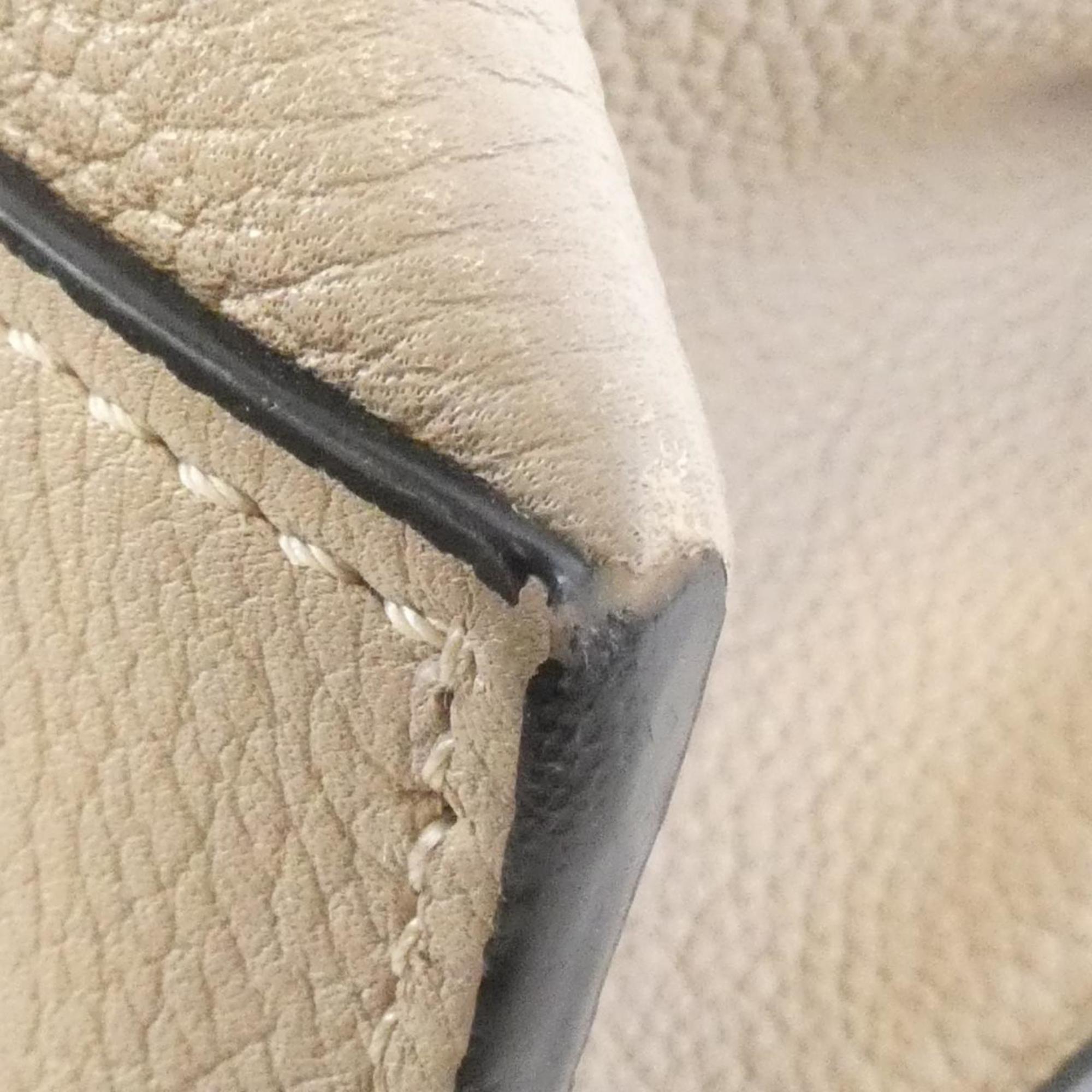 Loewe Light Beige Leather Handbag (Pre-Owned)