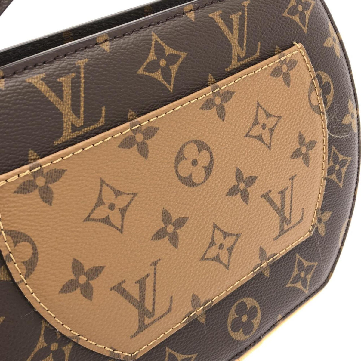 Louis Vuitton Marron Coated Canvas Shoulder Bag (Pre-Owned)
