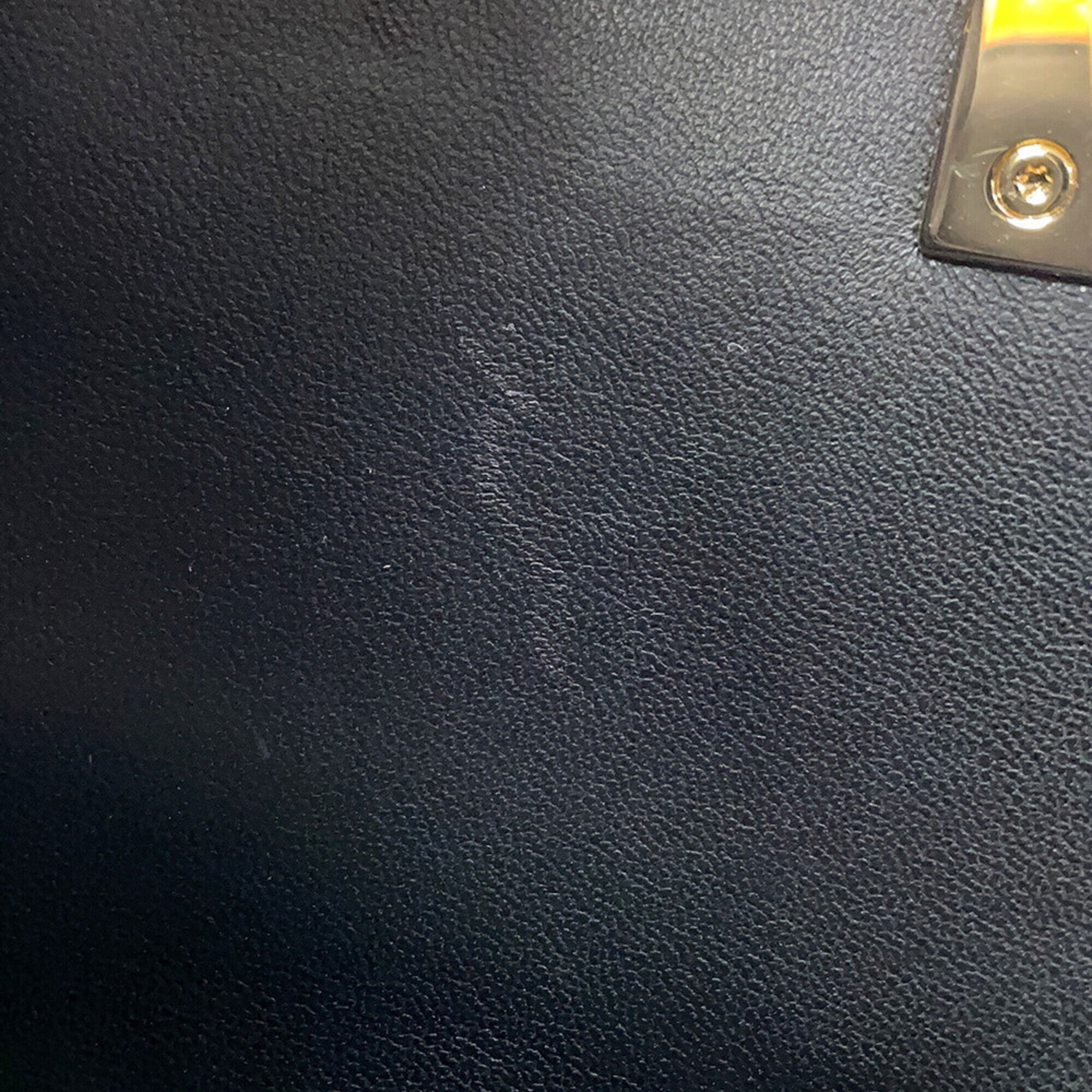 Salvatore Ferragamo Black Leather Handbag (Pre-Owned)