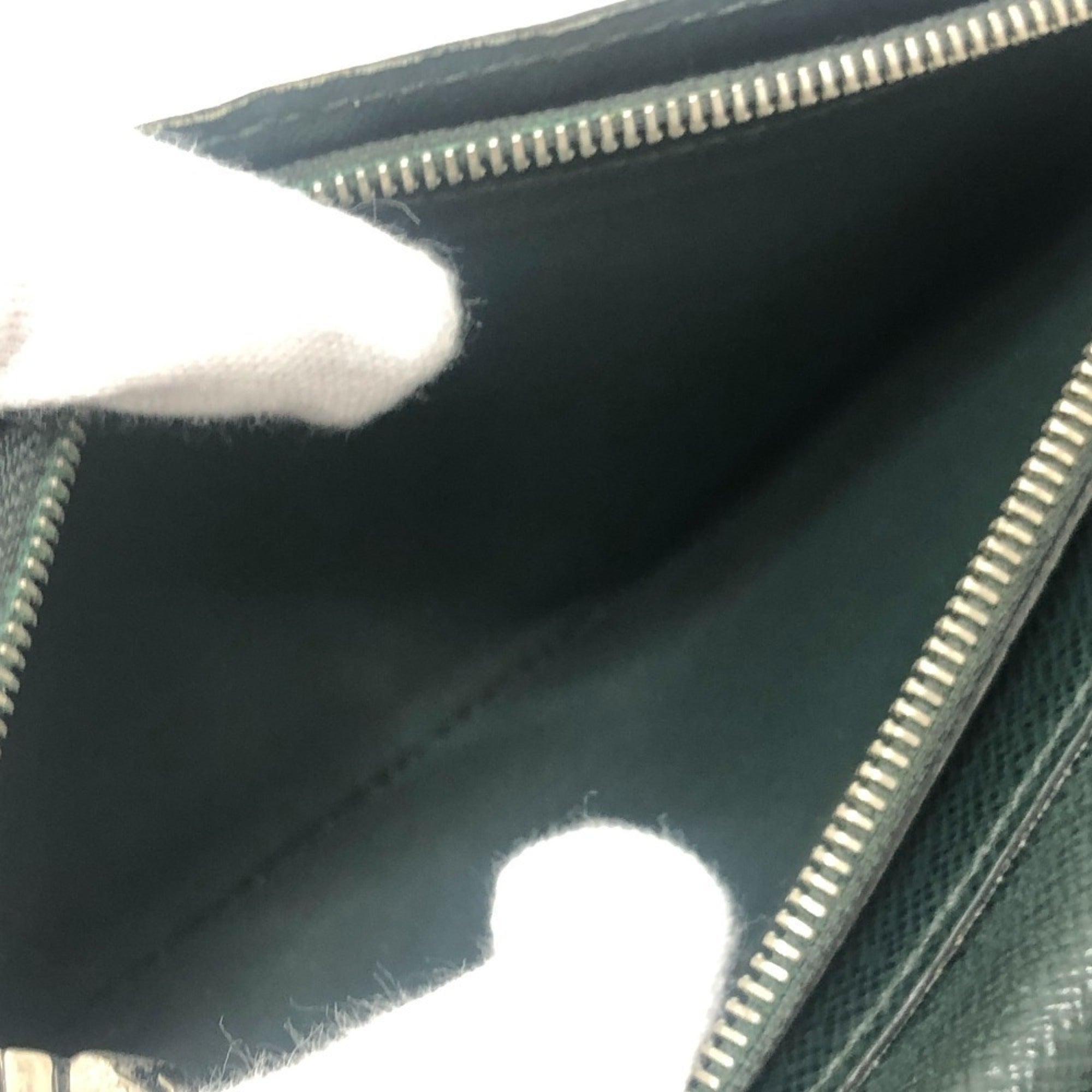 Louis Vuitton Dark Green Epi Leather Long Bill Wallet (Bi-Fold) (Pre-Owned)