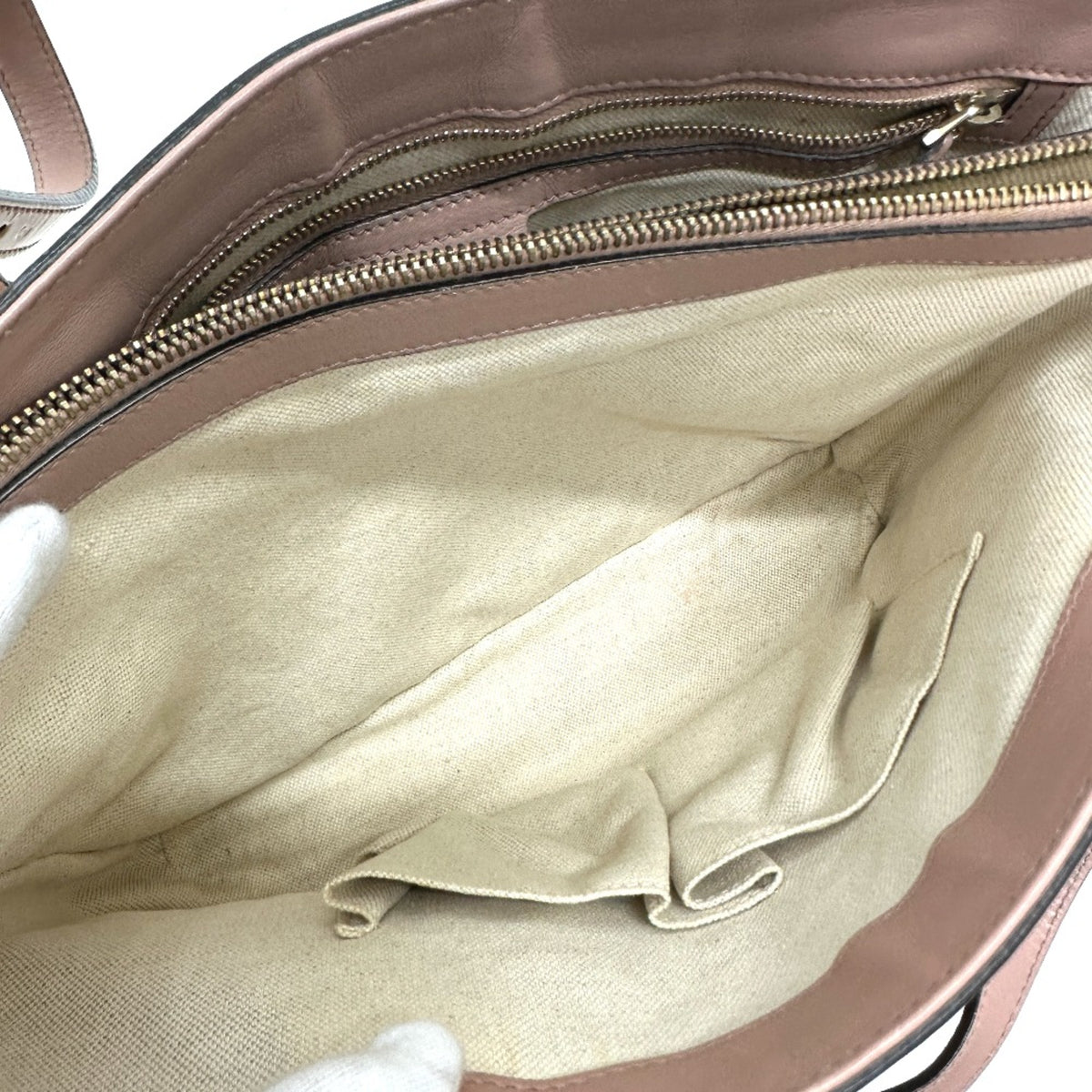 Gucci Beige Patent Leather Tote Bag (Pre-Owned)