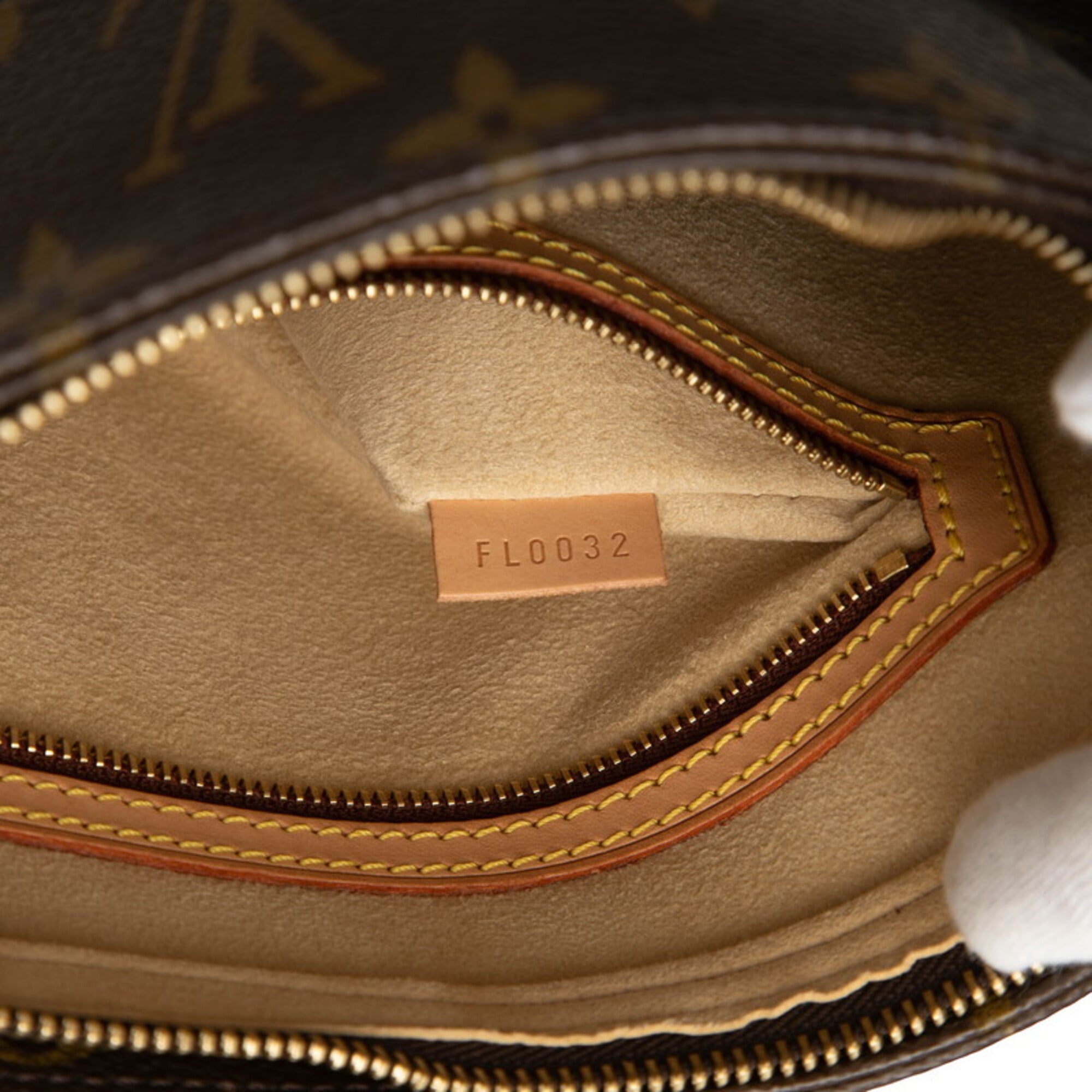 Louis Vuitton Brown Pvc Leather Handbag Shoulder Bag (Pre-Owned)