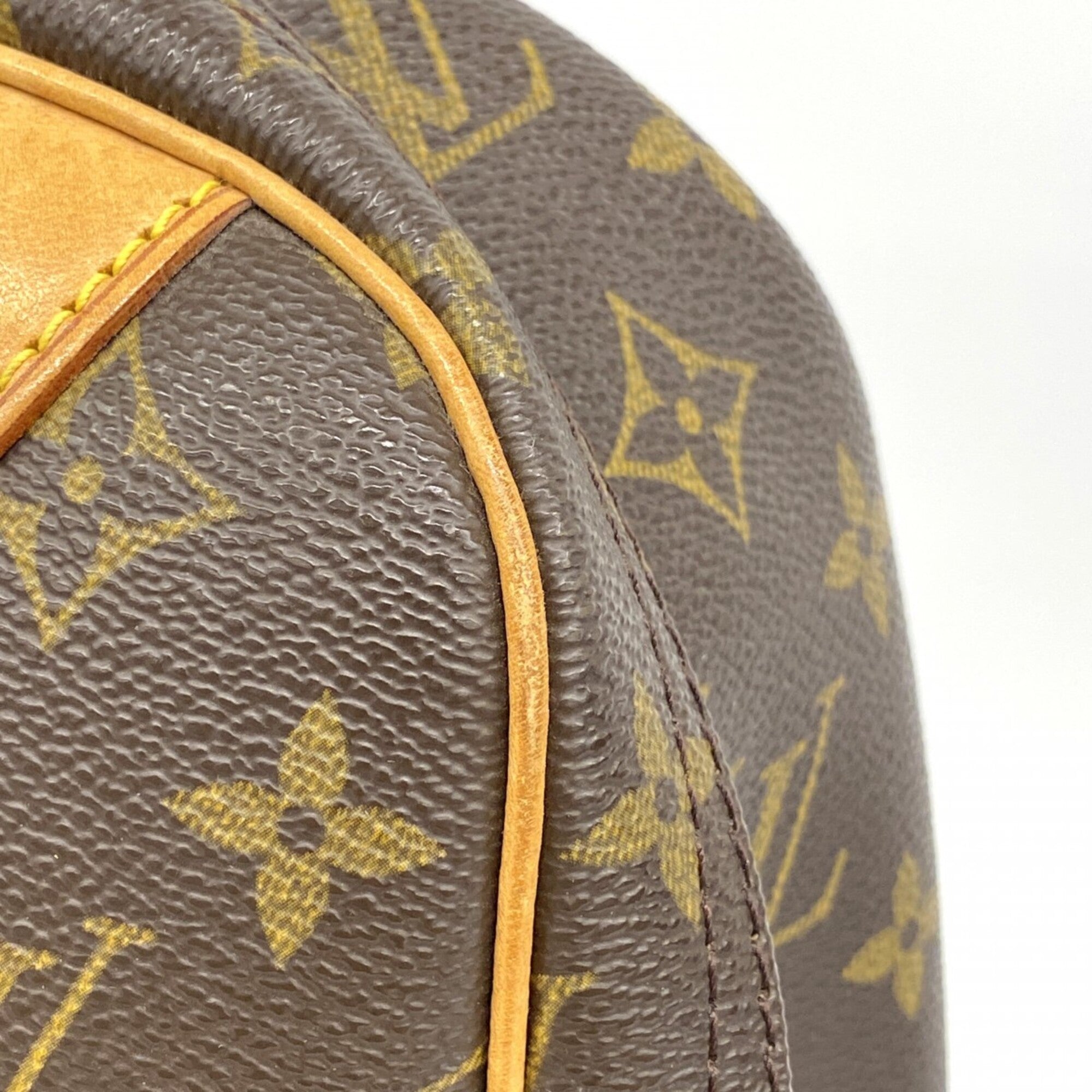 Louis Vuitton Brown Handbag (Pre-Owned)