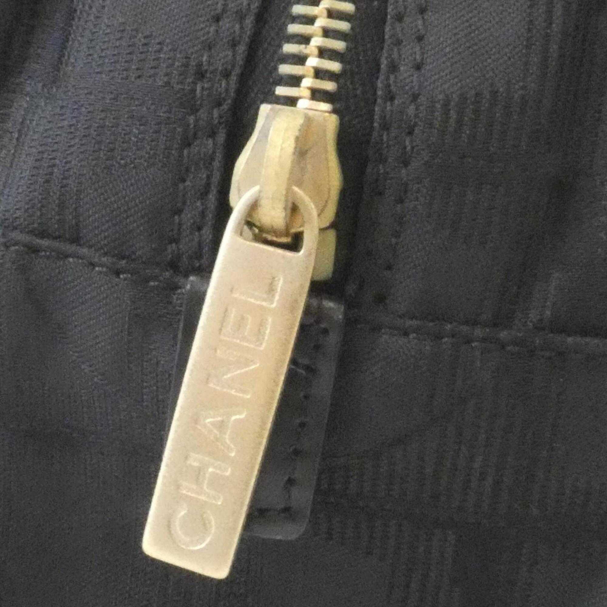 Chanel Black Nylon Handbag (Pre-Owned)