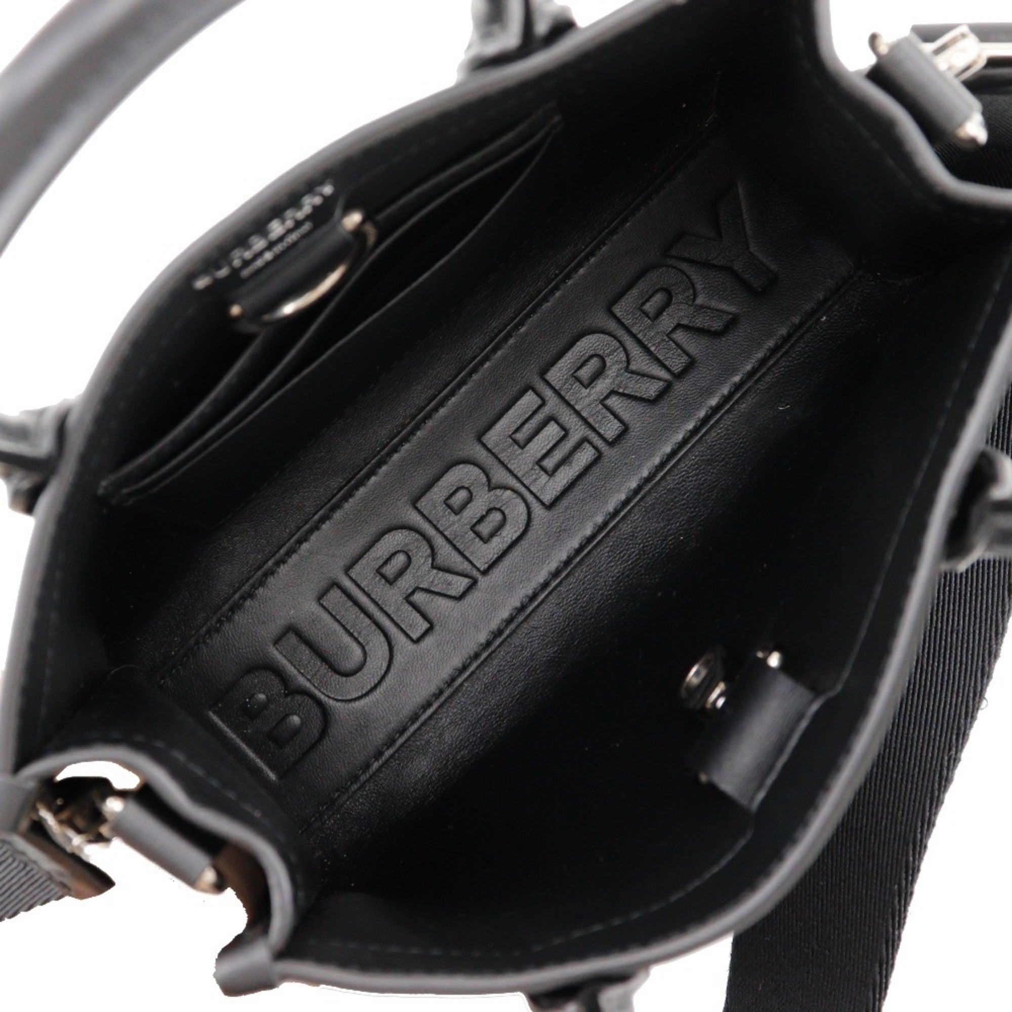 Burberry Black Leather Handbag (Pre-Owned)