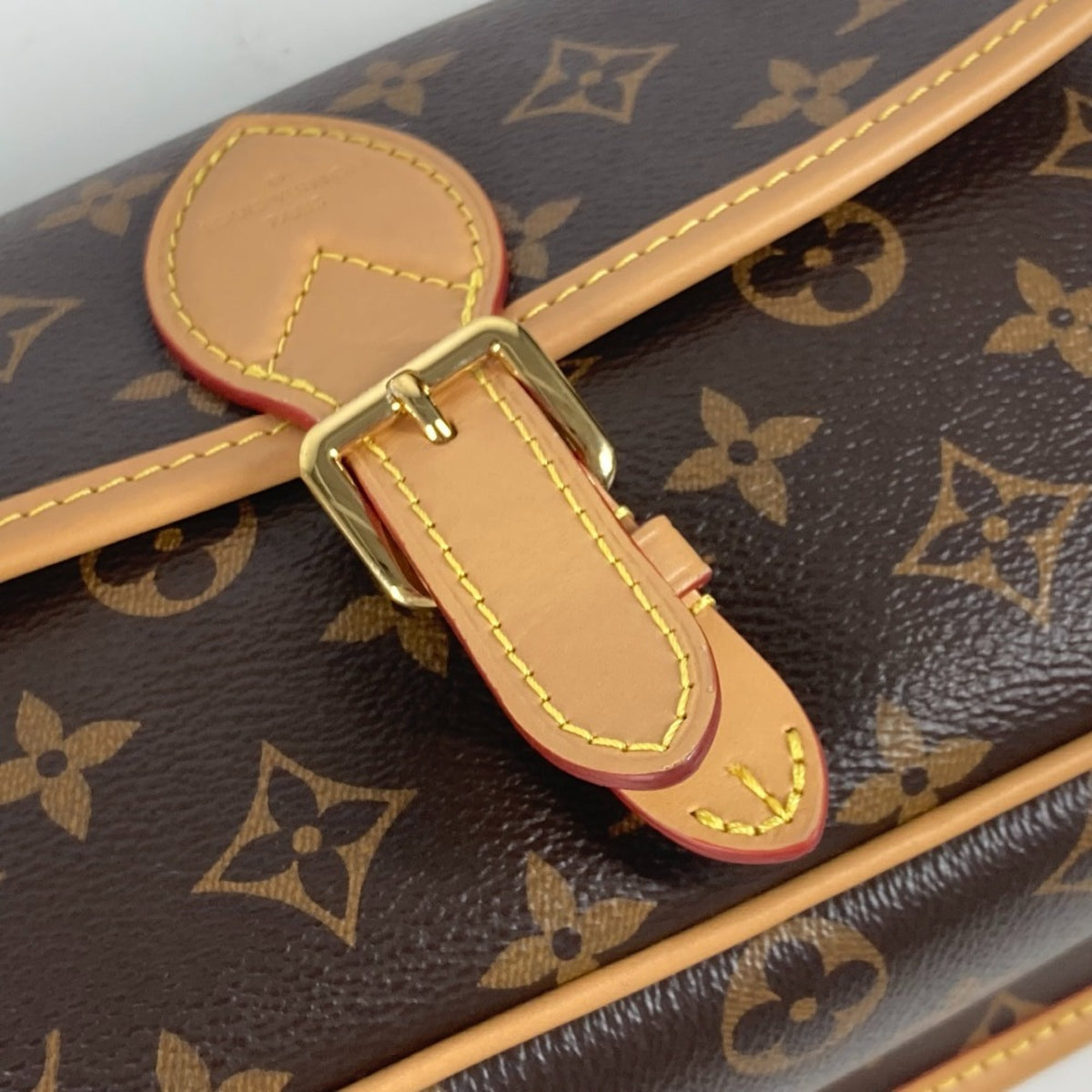 Louis Vuitton Monogram Brown Noir Monogram Shoulder Bag (Pre-Owned)