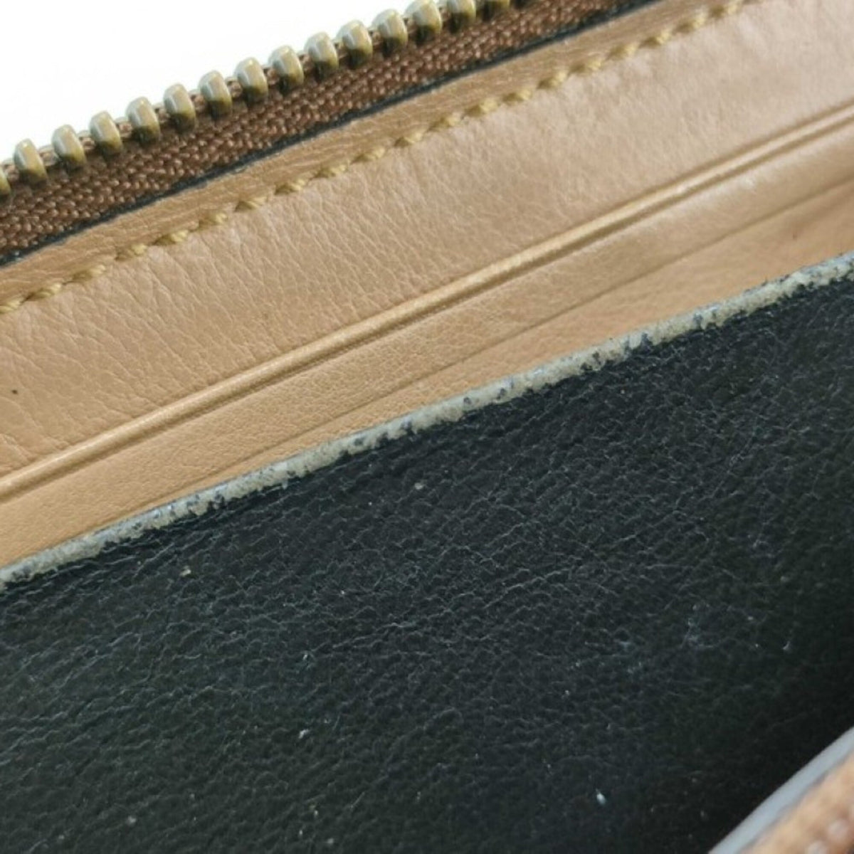 Gucci Brown Leather Coin Purse/Coin Case (Pre-Owned)