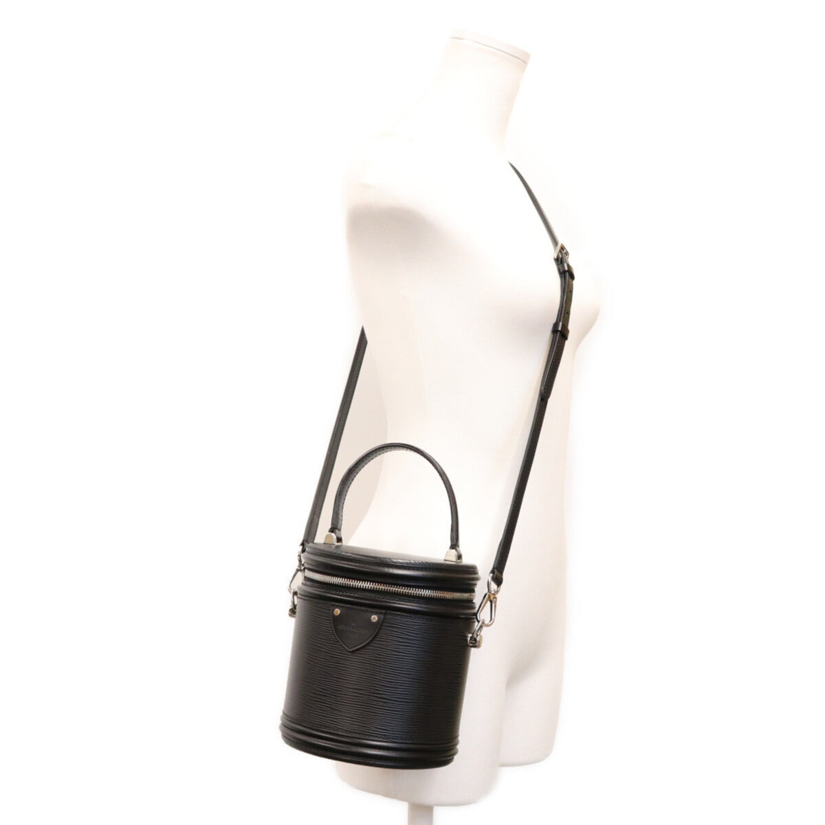 Louis Vuitton Black Epi Leather Shoulder Bag (Pre-Owned)