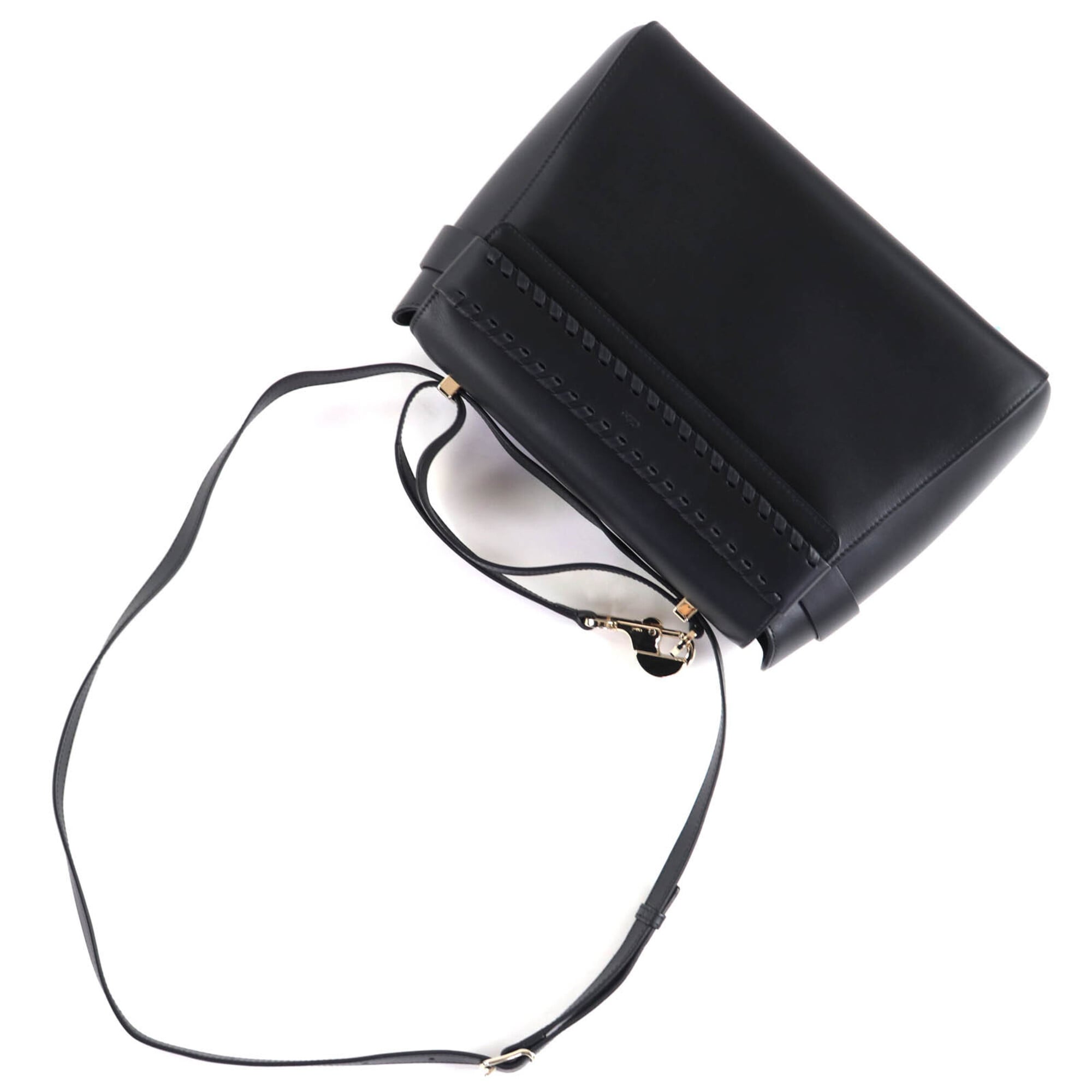 Chloé Black Leather Shoulder Bag (Pre-Owned)