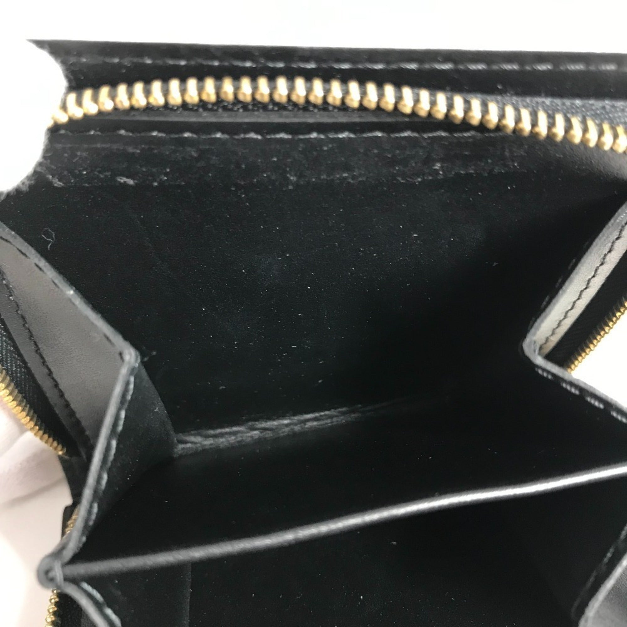 Louis Vuitton Suhali Black Noir Suhali Leather Wallet (Bi-Fold) (Pre-Owned)