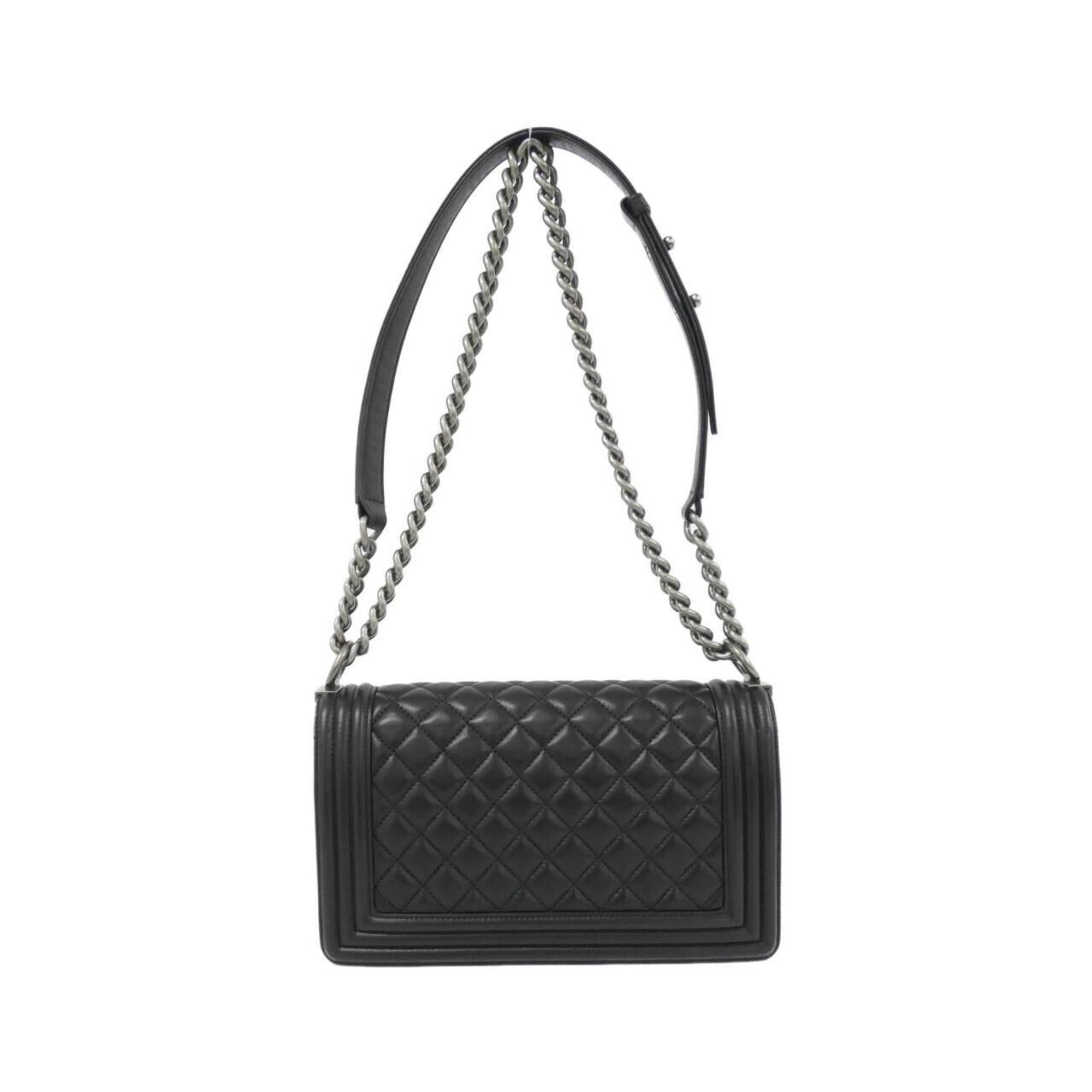 Chanel Black Shoulder Bag (Pre-Owned)