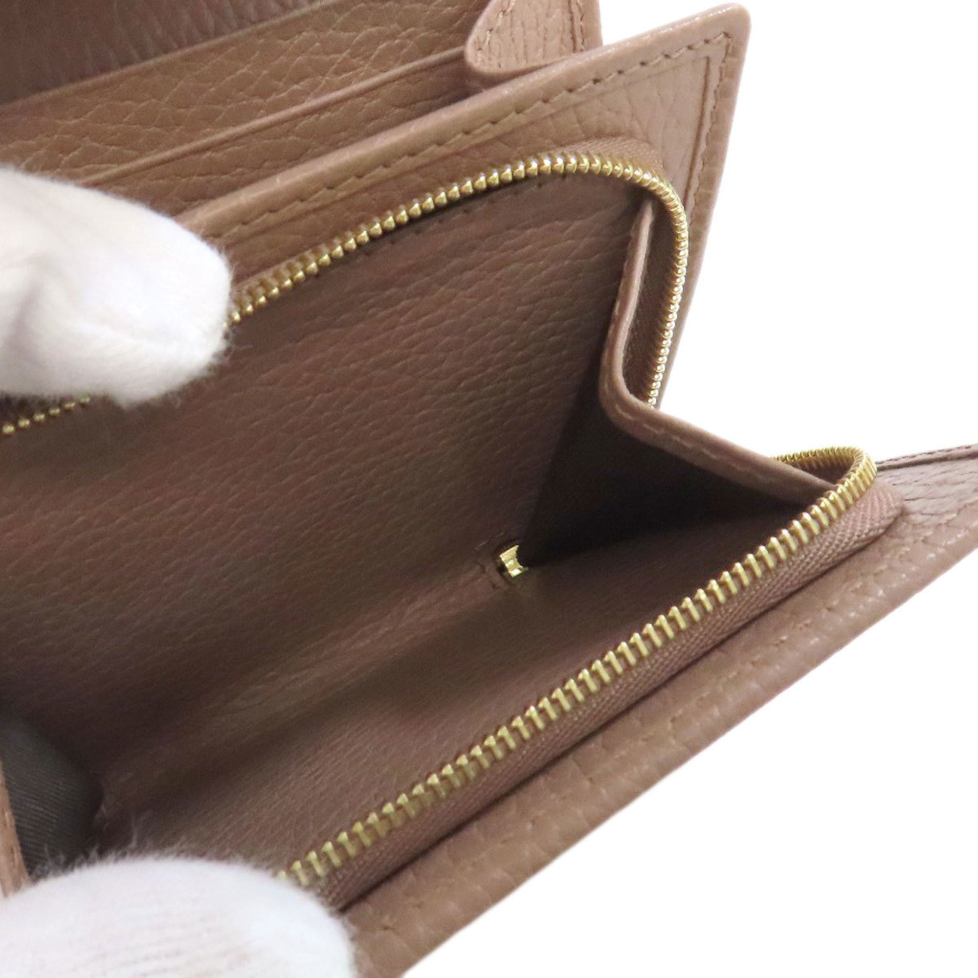 Gucci Beige Leather Wallet (Bi-Fold) (Pre-Owned)