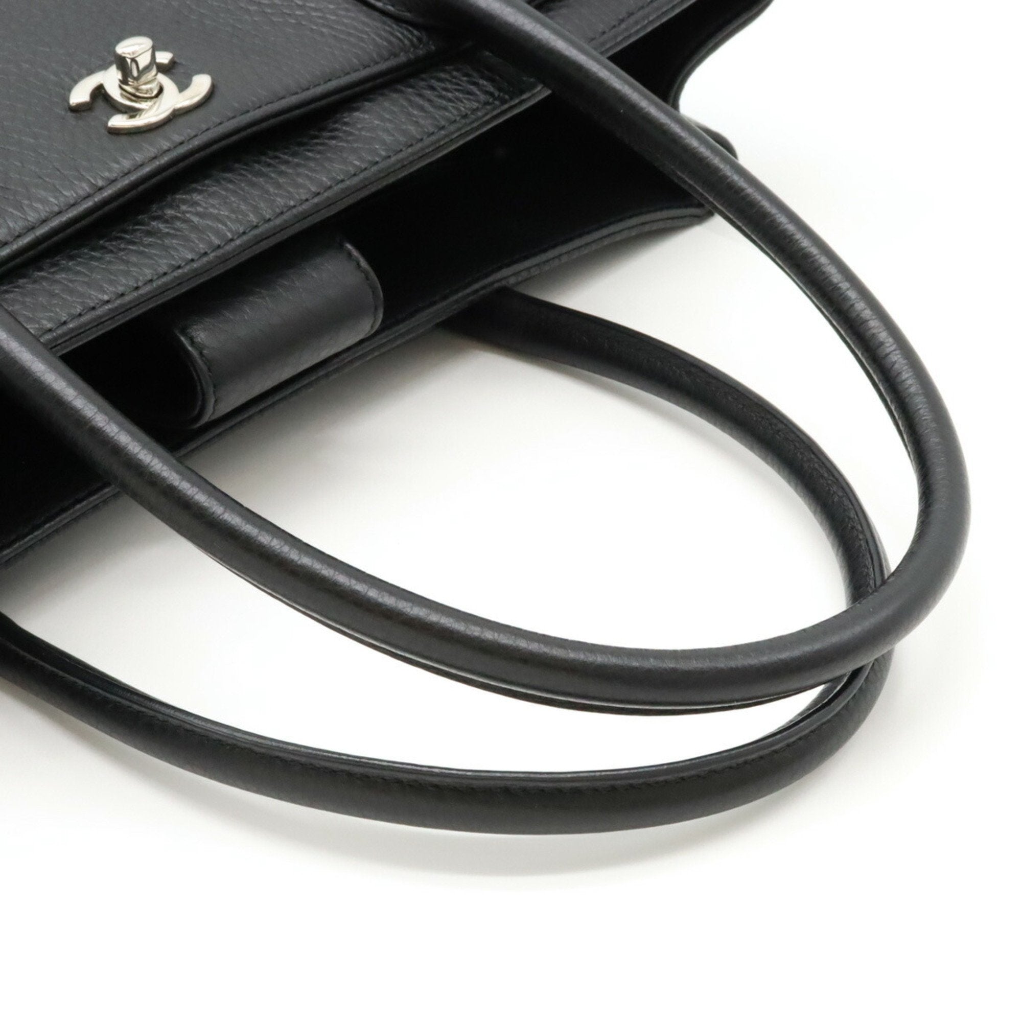 Chanel Black Leather Shoulder Bag Tote Bag (Pre-Owned)