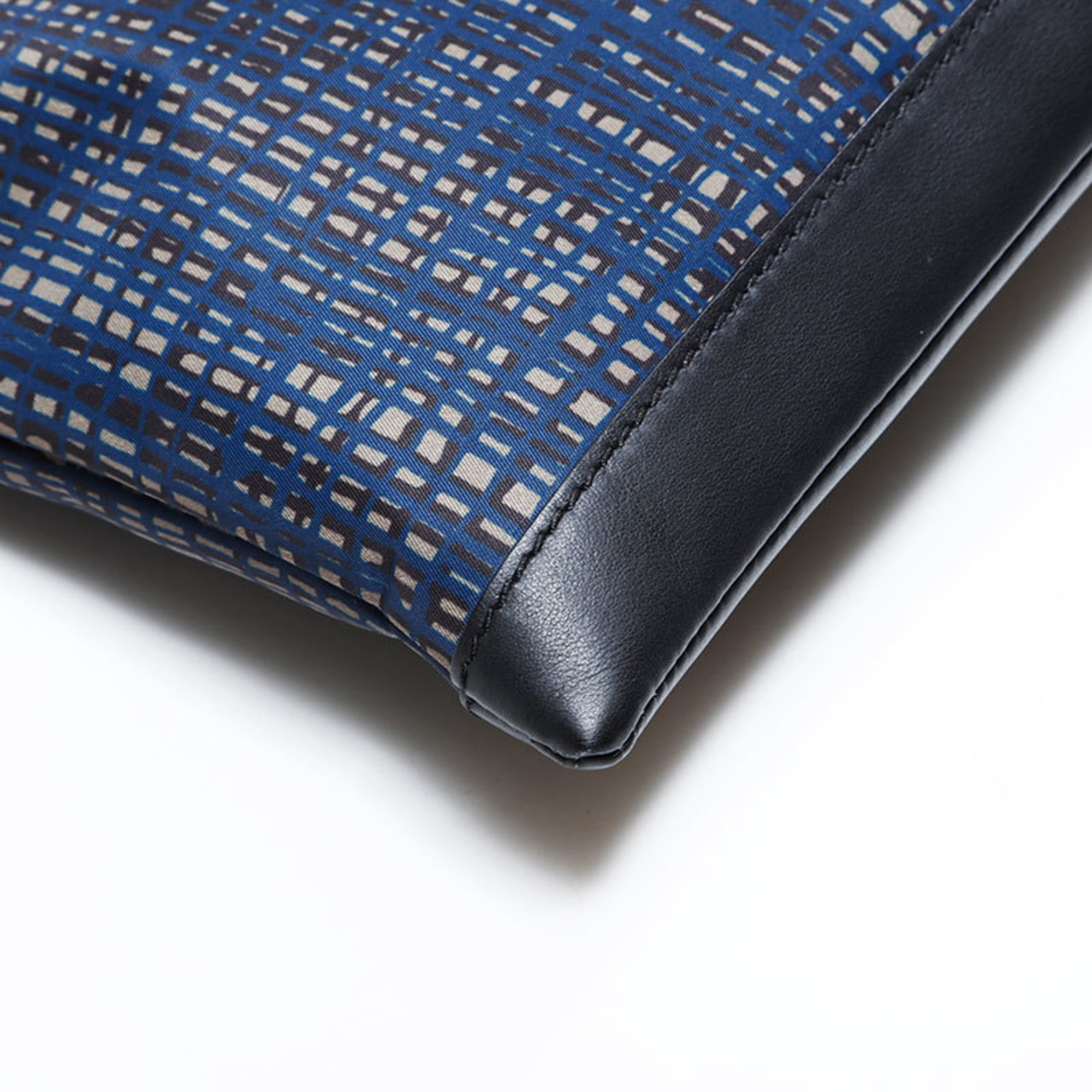 Balenciaga Navy Nylon Clutch Bag (Pre-Owned)