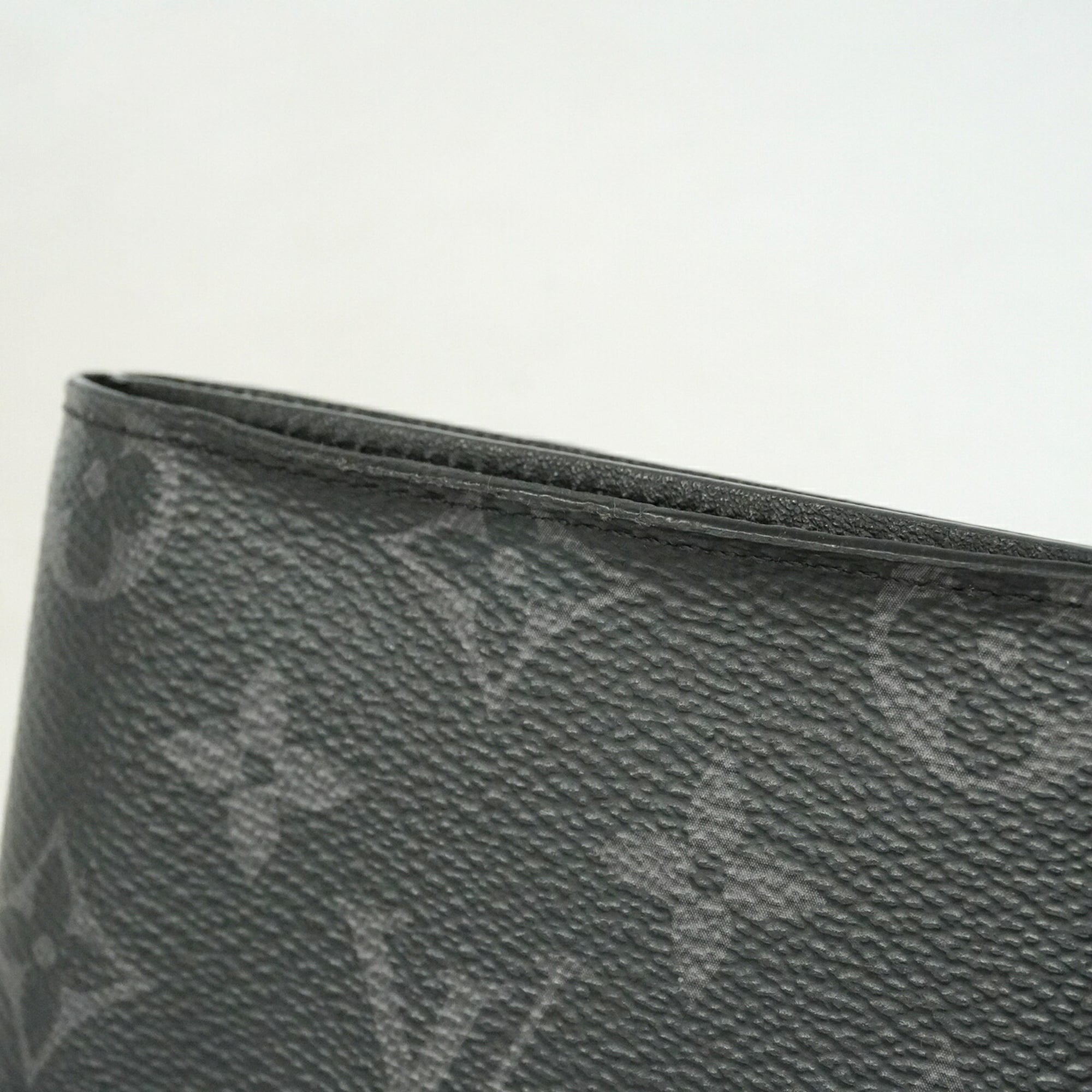 Louis Vuitton Black Wallet (Bi-Fold) (Pre-Owned)