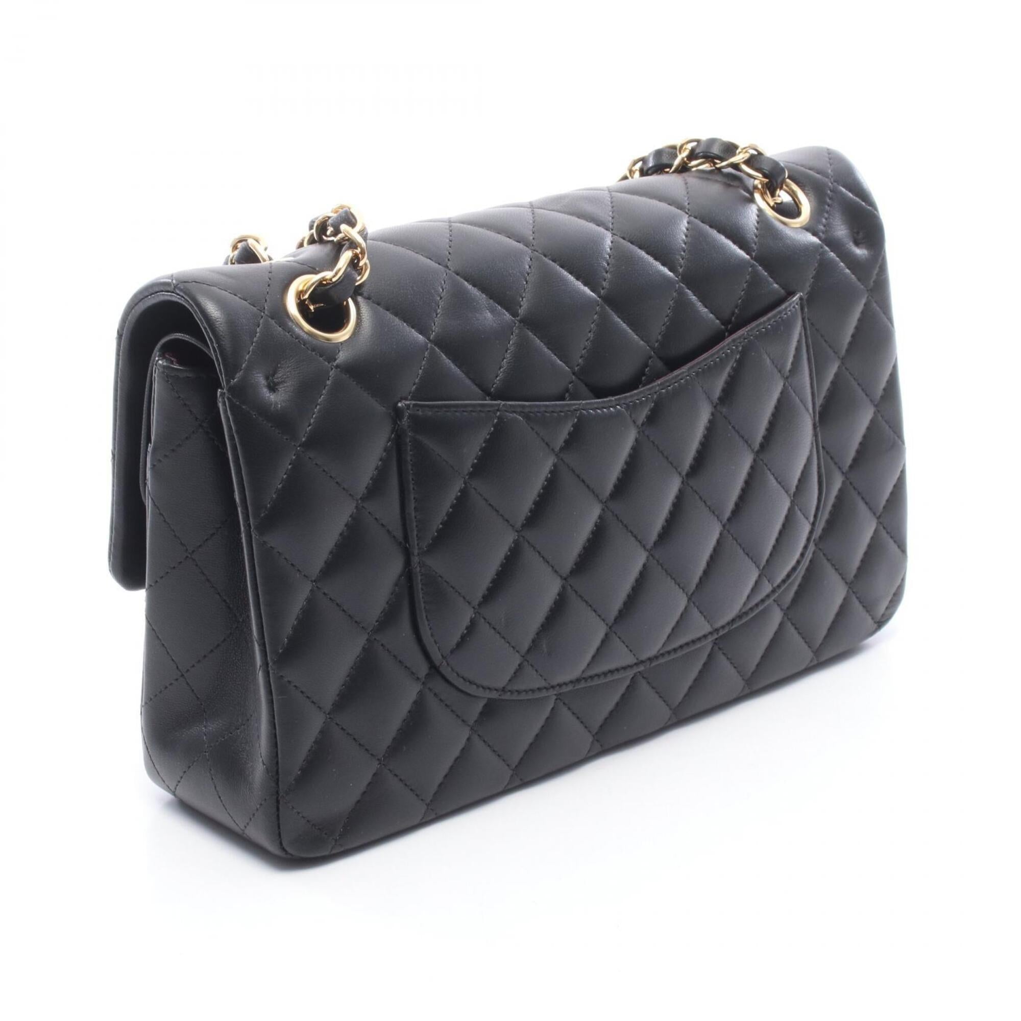 Chanel Black Leather Handbag Shoulder Bag (Pre-Owned)