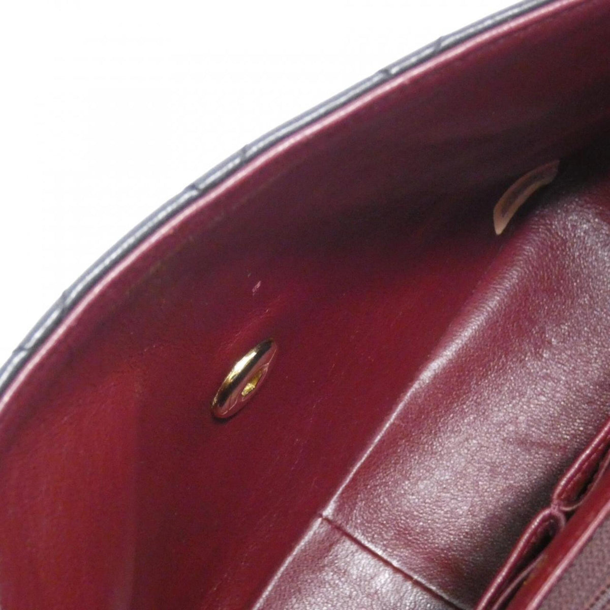 Chanel Black Leather Shoulder Bag (Pre-Owned)