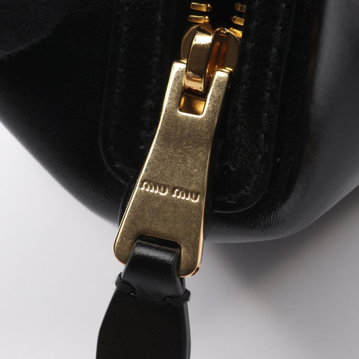 Miu Miu Black Leather Handbag (Pre-Owned)
