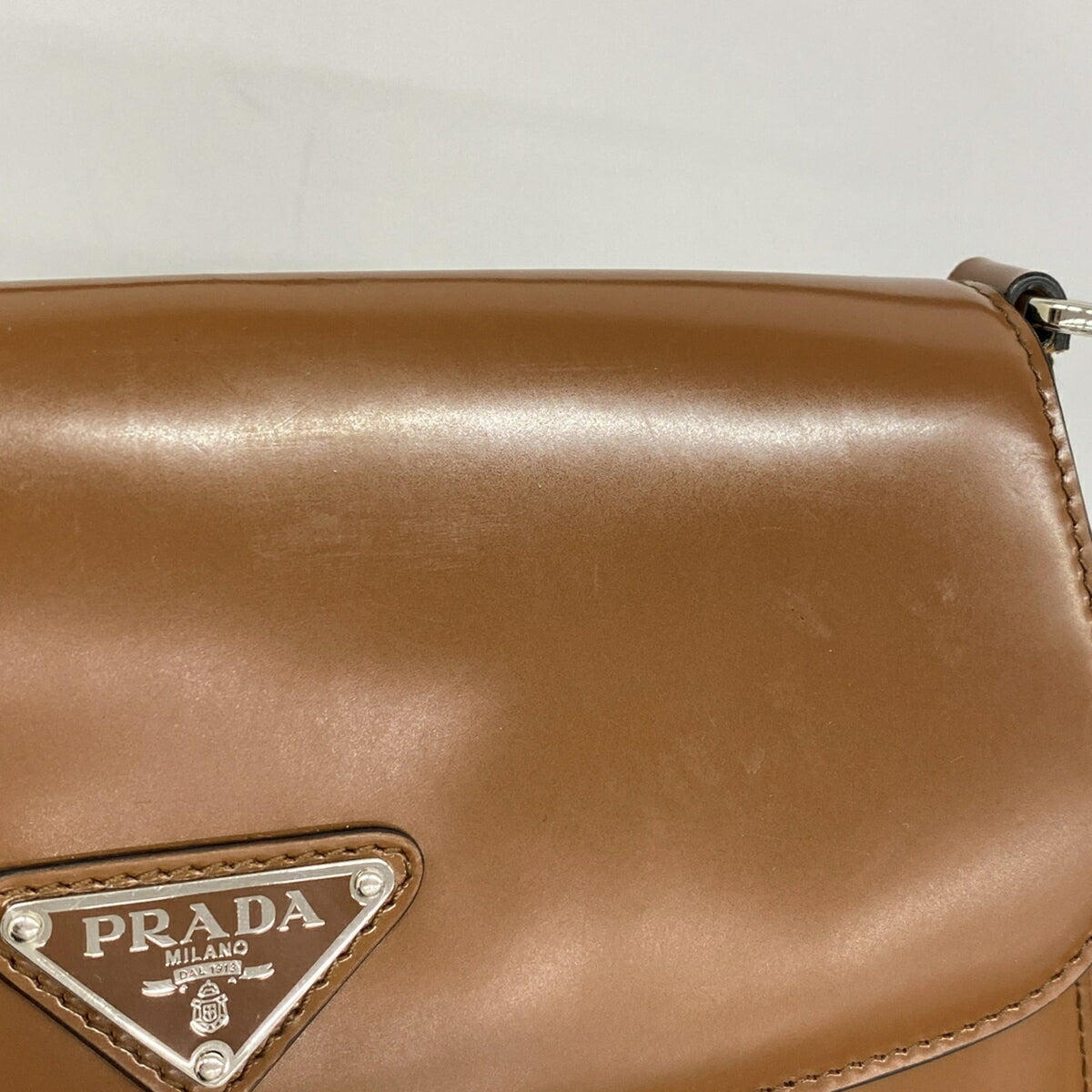 Prada Brown Leather Shoulder Bag (Pre-Owned)
