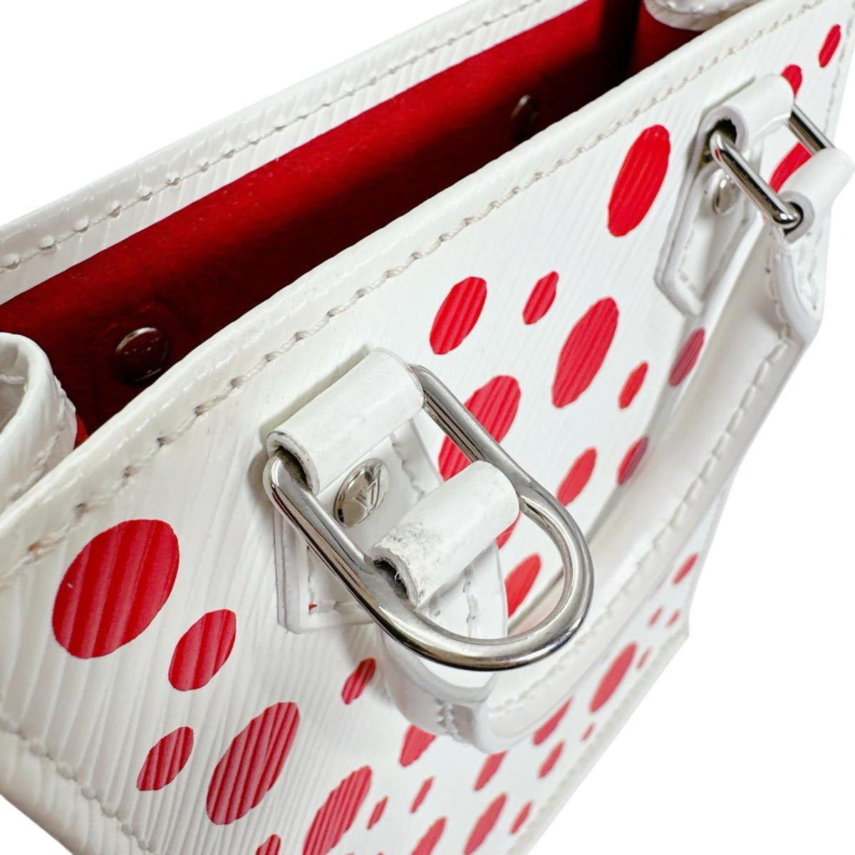Louis Vuitton White Epi Leather Handbag Shoulder Bag (Pre-Owned)