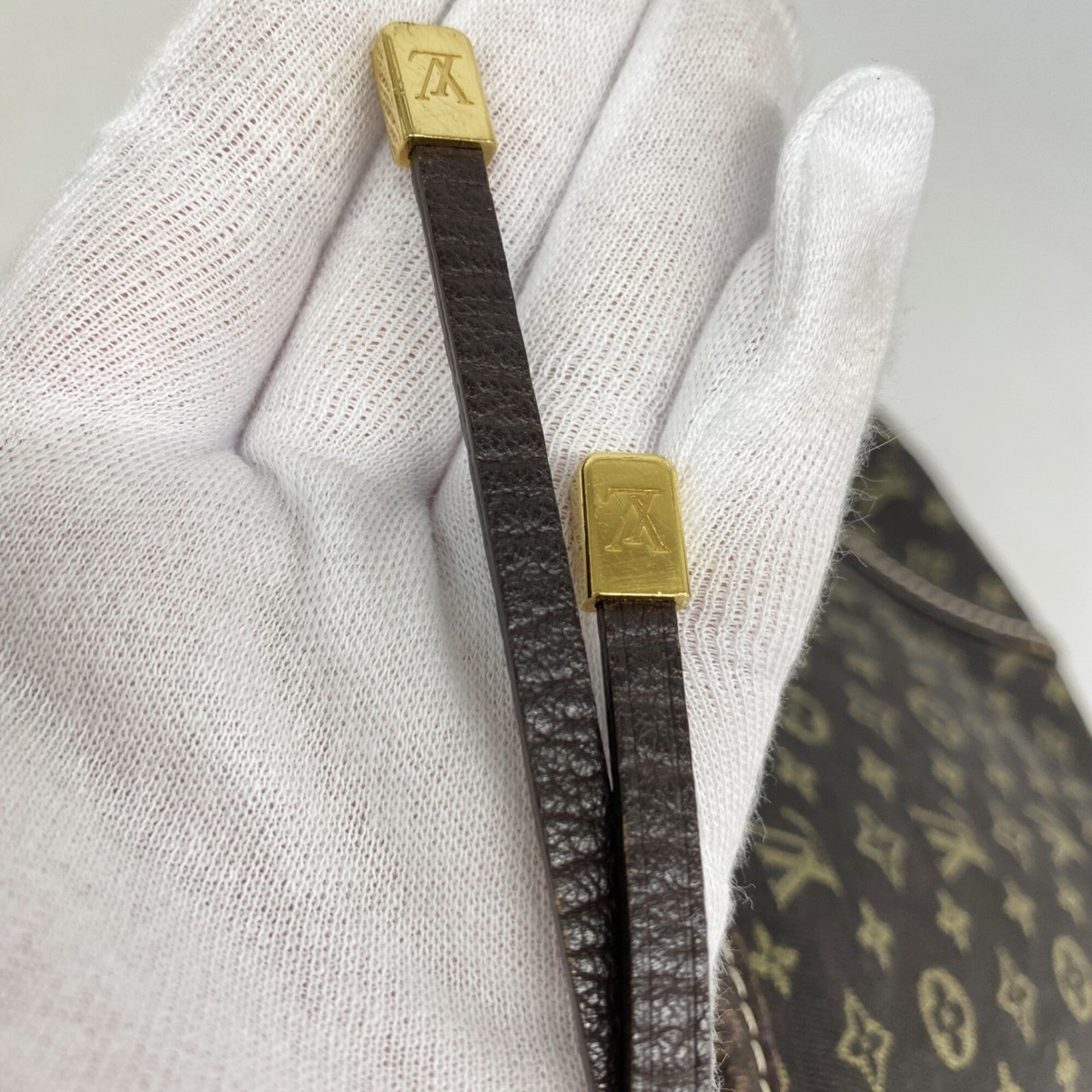 Louis Vuitton Ebene Handbag (Pre-Owned)