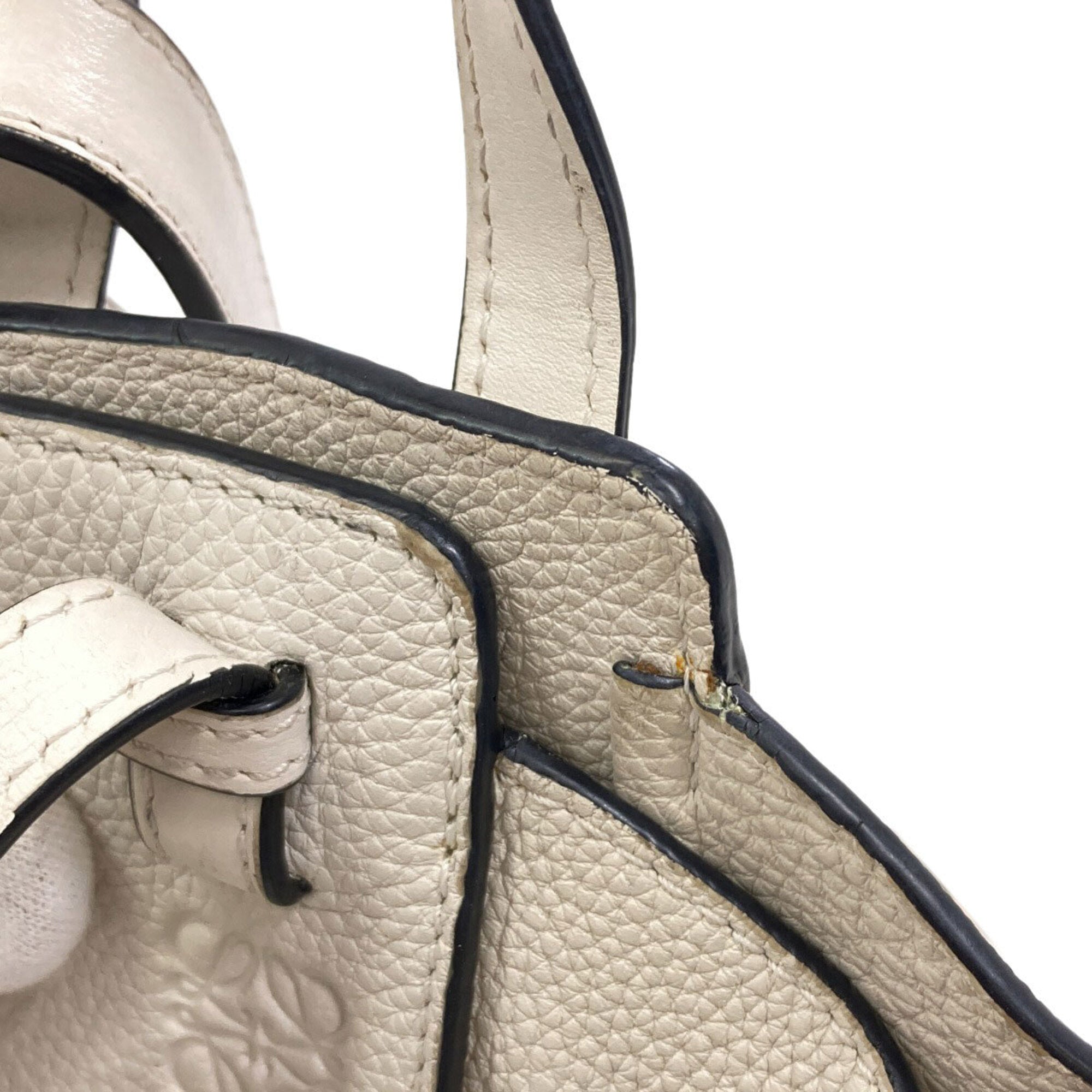 Loewe Hammock White Leather Handbag (Pre-Owned)