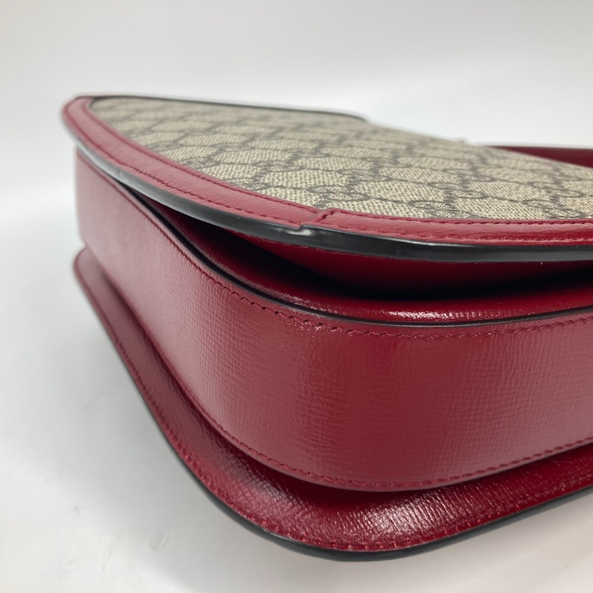 Gucci Beige Other Shoulder Bag (Pre-Owned)