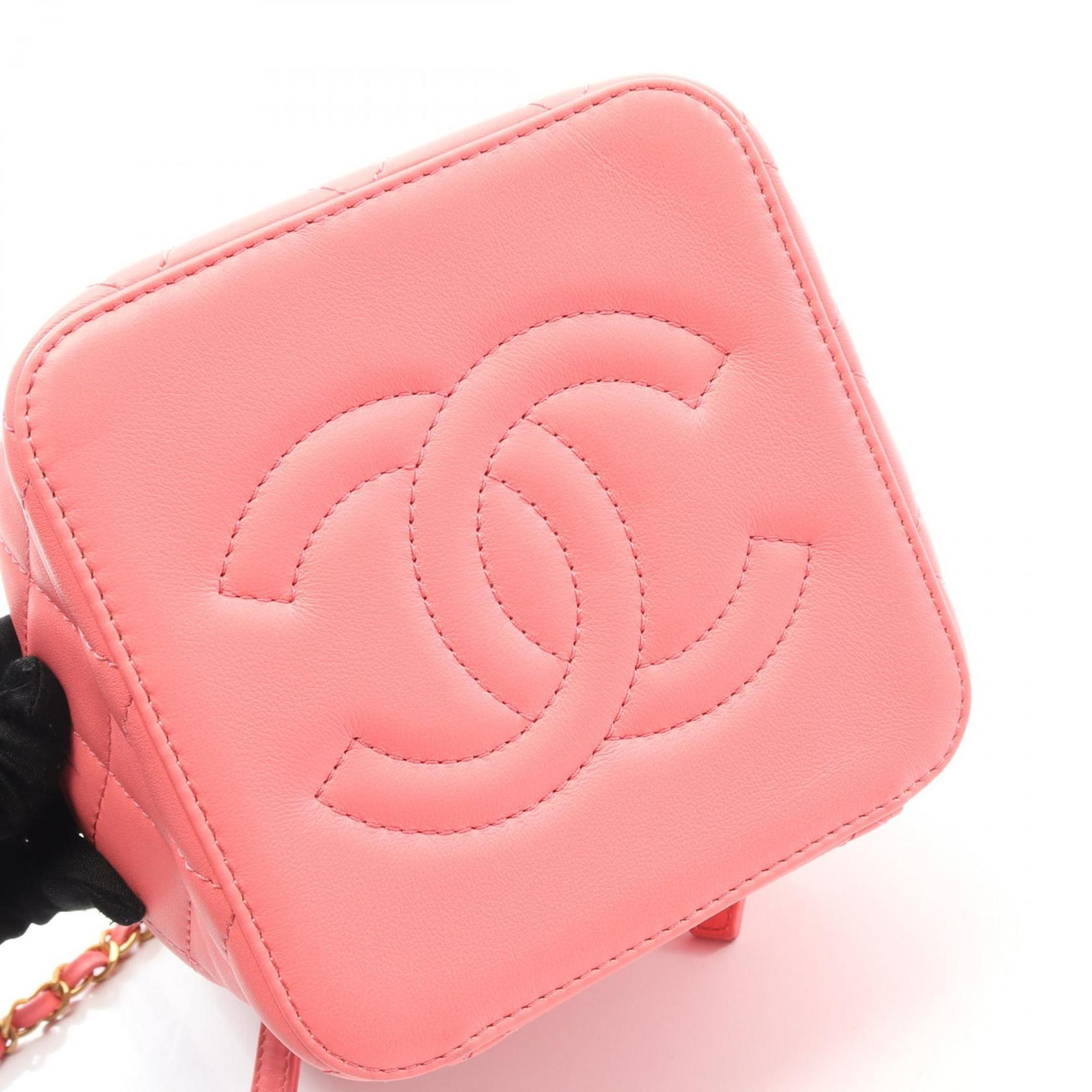 Chanel Pink Leather Shoulder Bag (Pre-Owned)