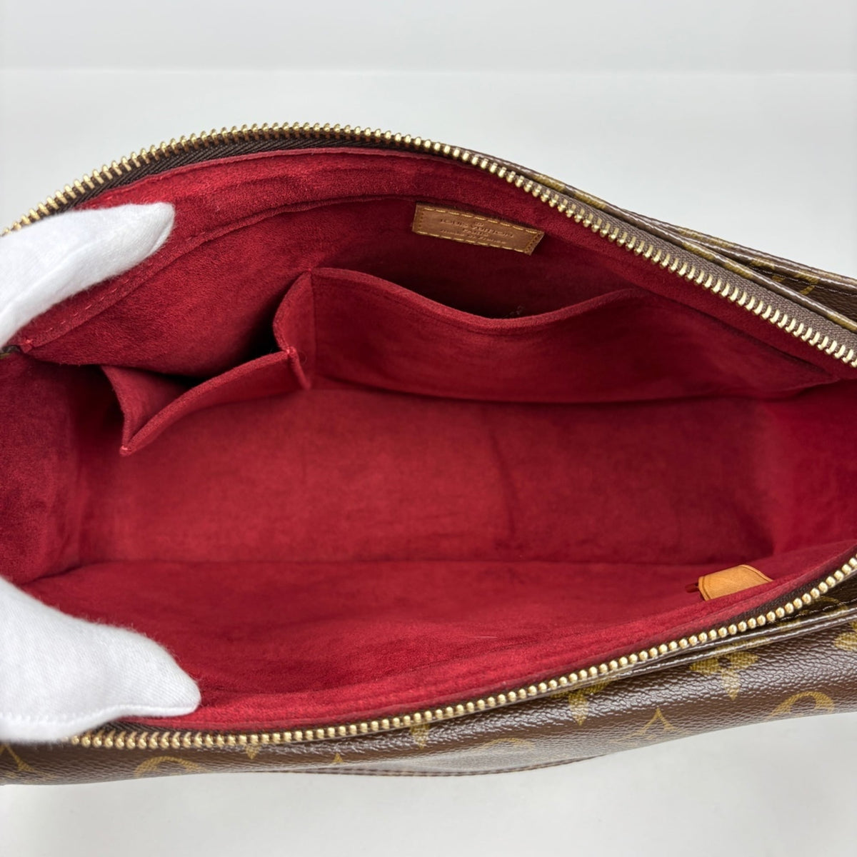 Louis Vuitton Brown Monogram Shoulder Bag (Pre-Owned)