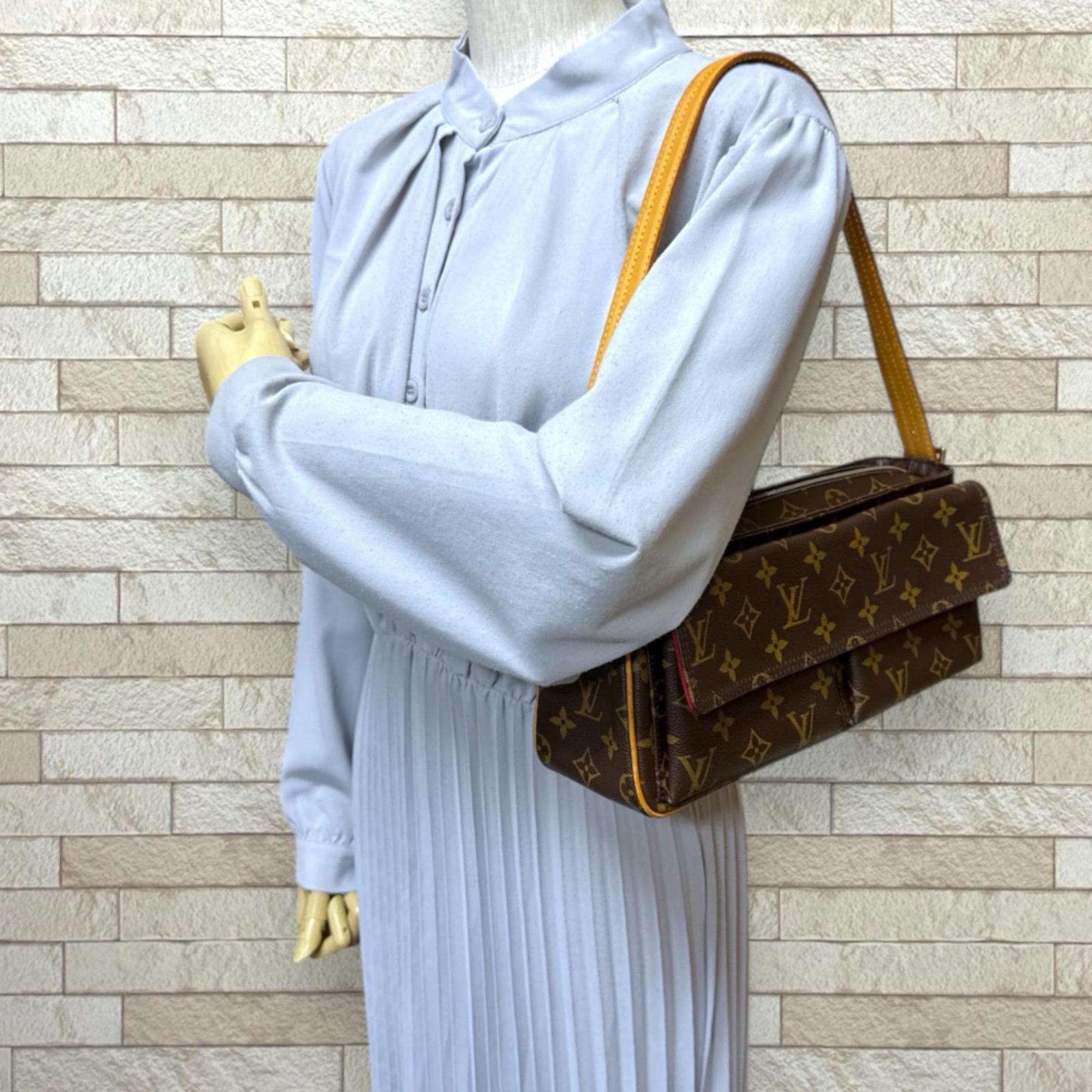 Louis Vuitton Brown Monogram Canvas Shoulder Bag (Pre-Owned)