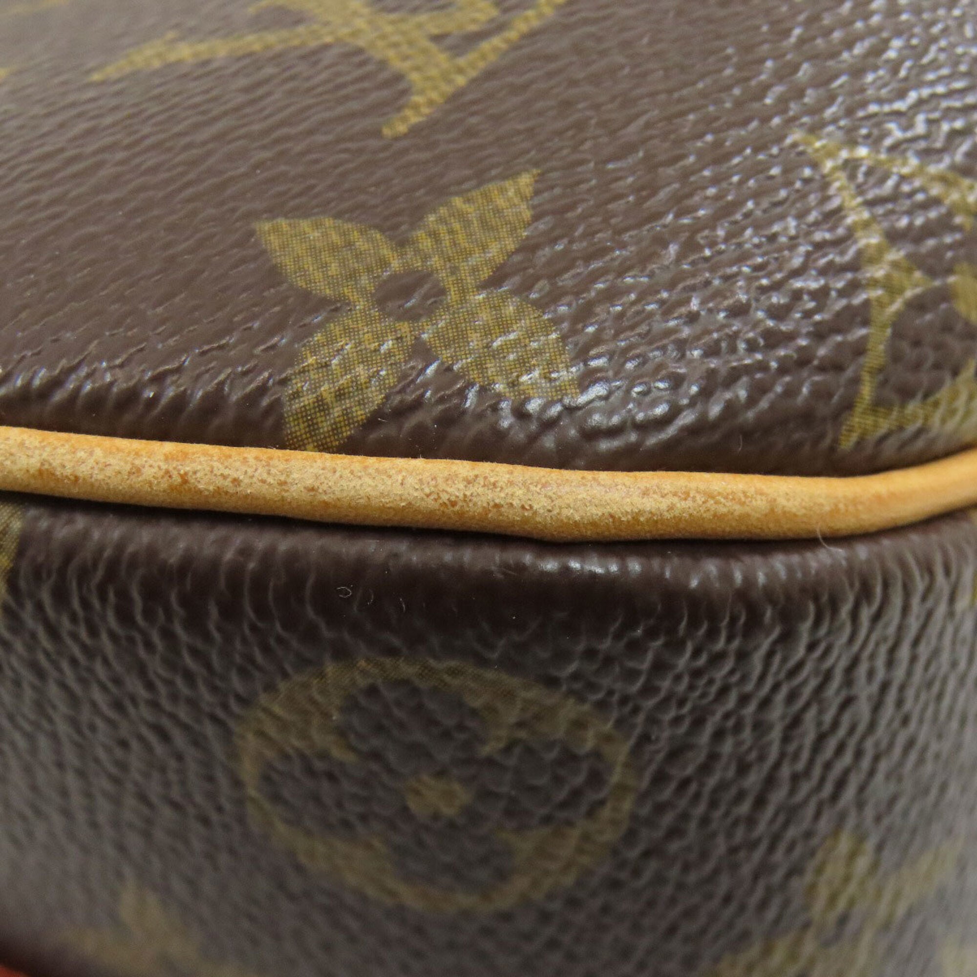Louis Vuitton Brown Monogram Monogram Canvas Shoulder Bag (Pre-Owned)