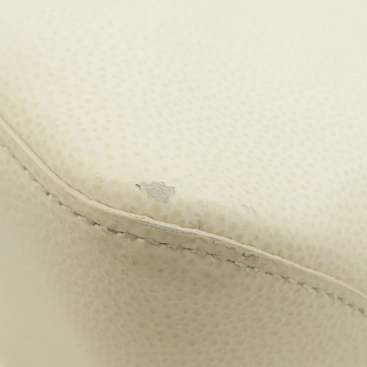 Longchamp Ivory Leather Tote Bag (Pre-Owned)